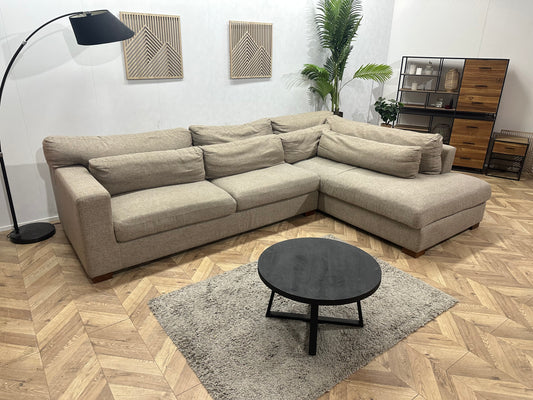 Beige Hoekbank ~ Losse Kussens Met Afneembare Hoezen