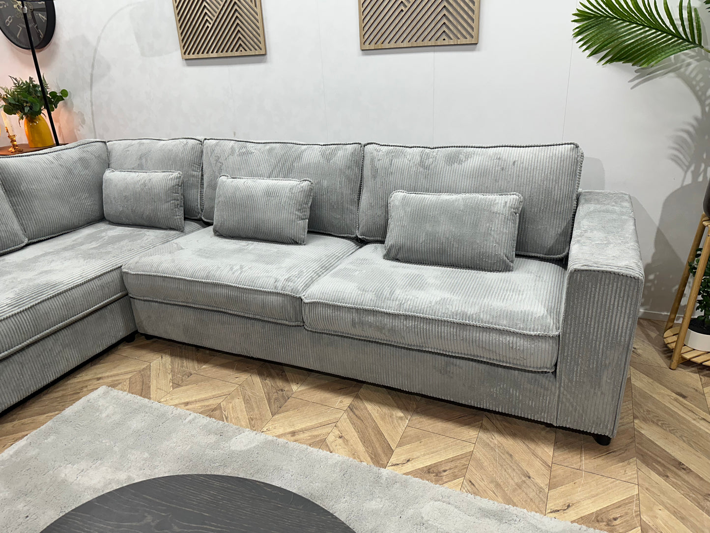 !Showroommodel! Licht Blauwe Ribstof Hoekbank Beide Hoeken Mogelijk