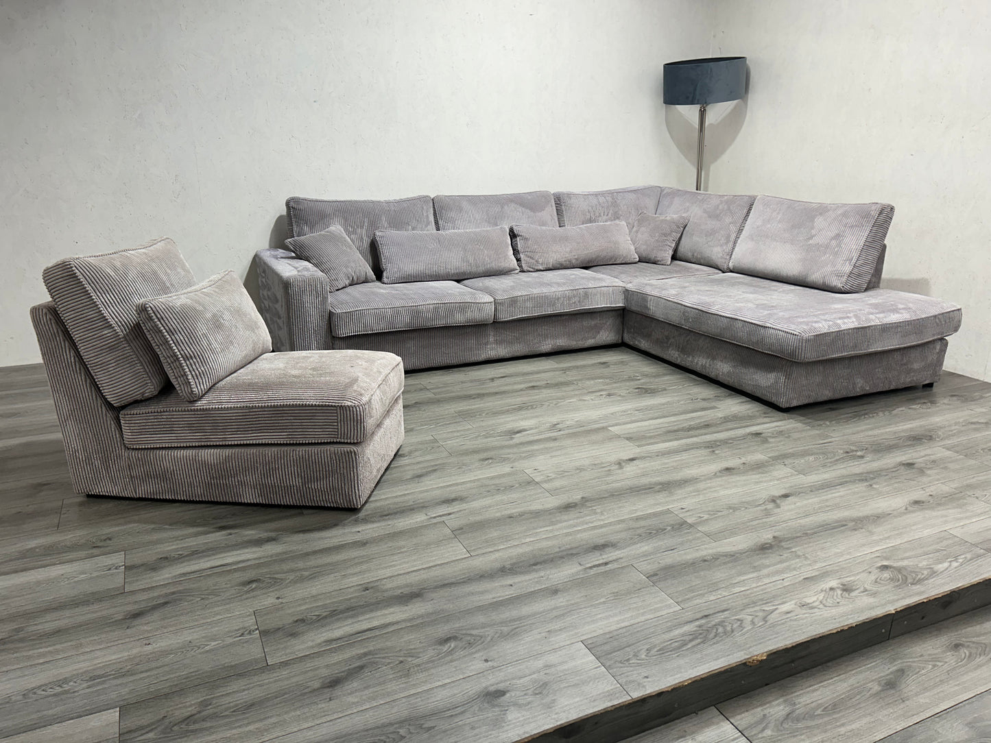 Licht Grijze Ribstof Hoekbank Inc. Fauteuil ~ Losse Kussens Met Afneembare Hoezen