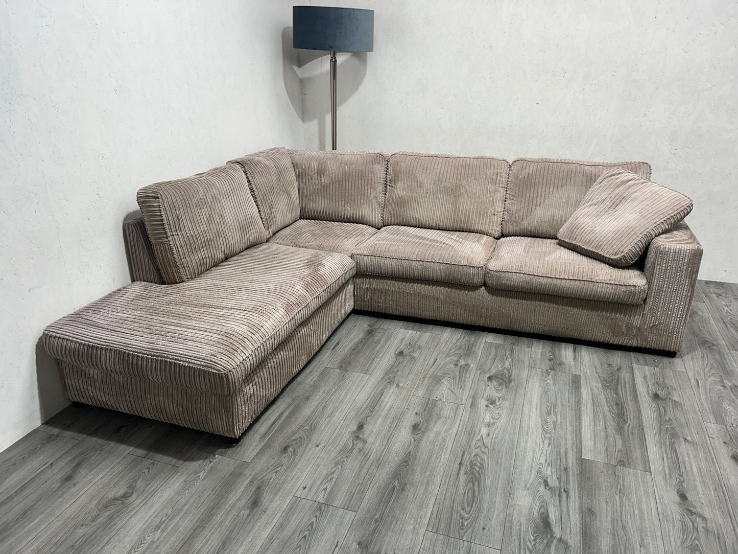 Beige Ribstof Hoekbank ~ Nieuwstaat