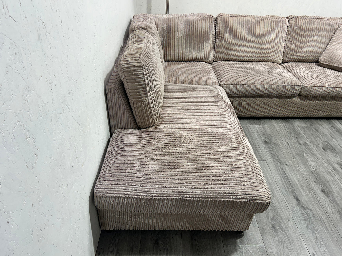 Beige Ribstof Hoekbank ~ Nieuwstaat