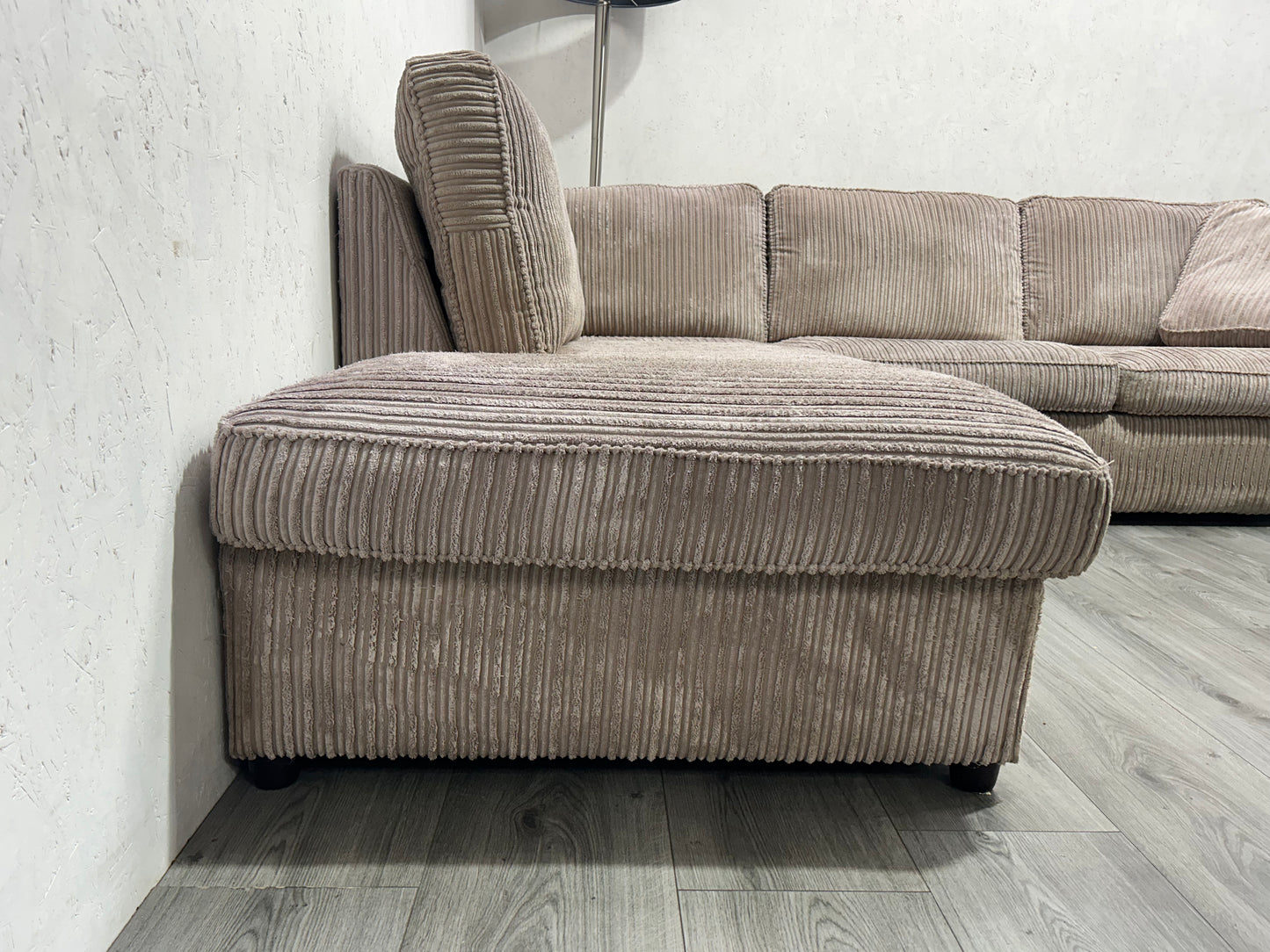 Beige Ribstof Hoekbank ~ Nieuwstaat