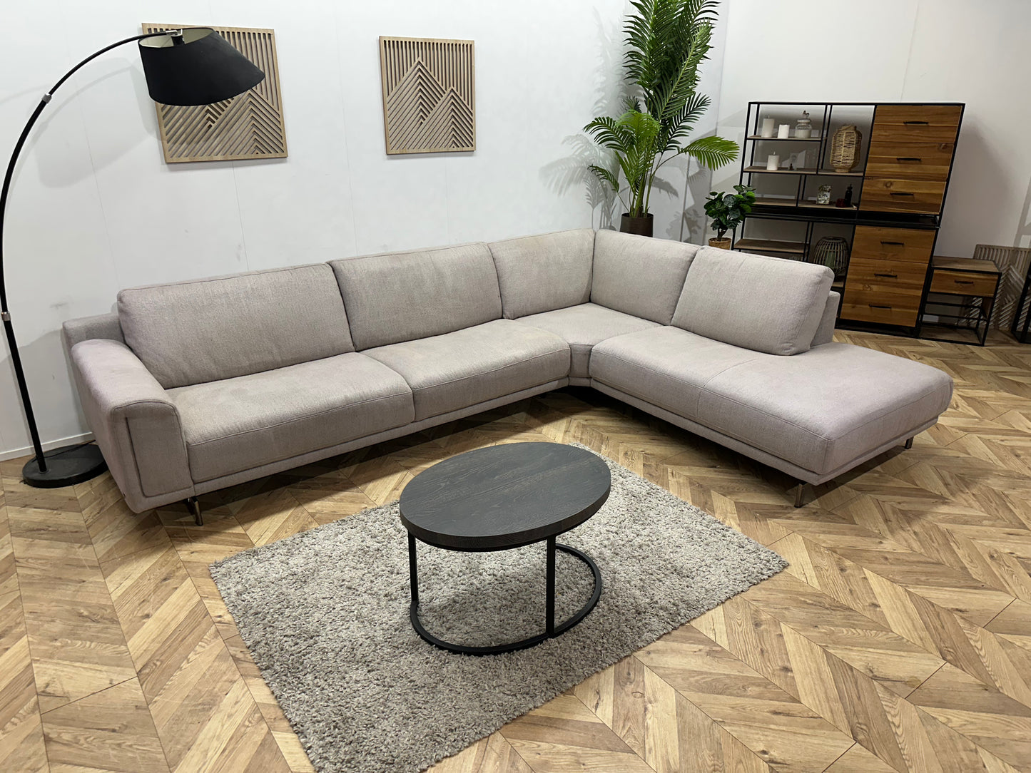 Natuzzi Ruime Licht Grijze Hoekbank ~ Vaste Kussens