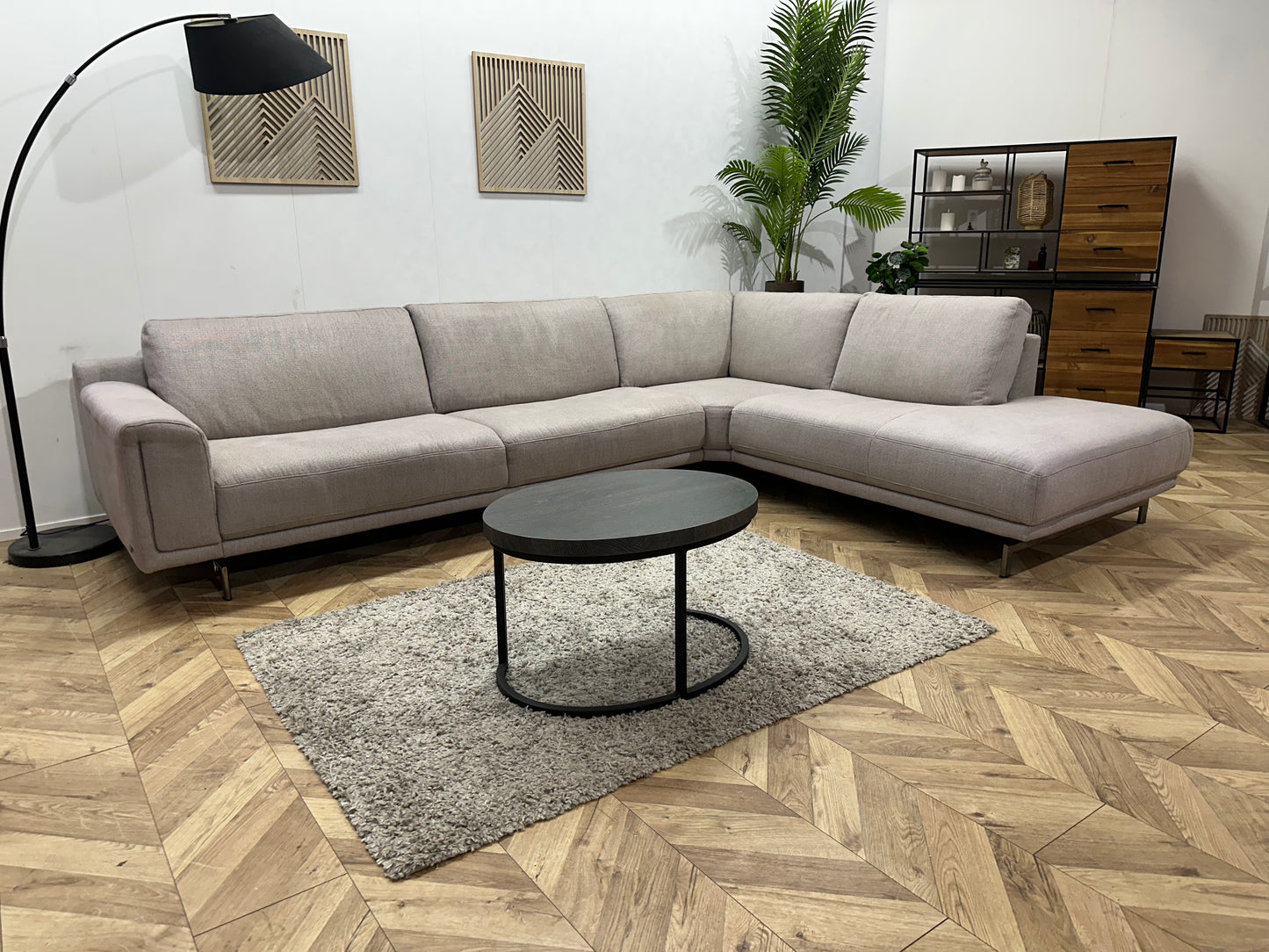 Natuzzi Ruime Licht Grijze Hoekbank ~ Vaste Kussens