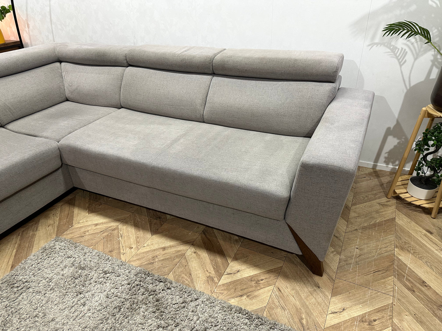 Licht Grijze Hoekbank ~ Slaapfunctie ~ Extra Opbergruimte