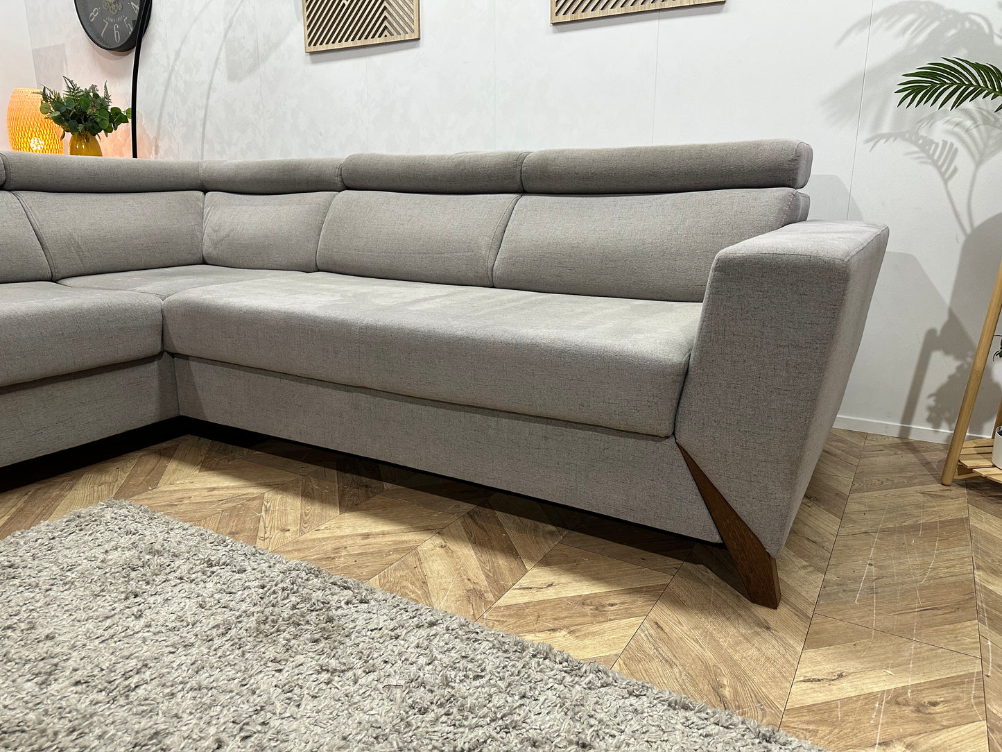 Licht Grijze Hoekbank ~ Slaapfunctie ~ Extra Opbergruimte