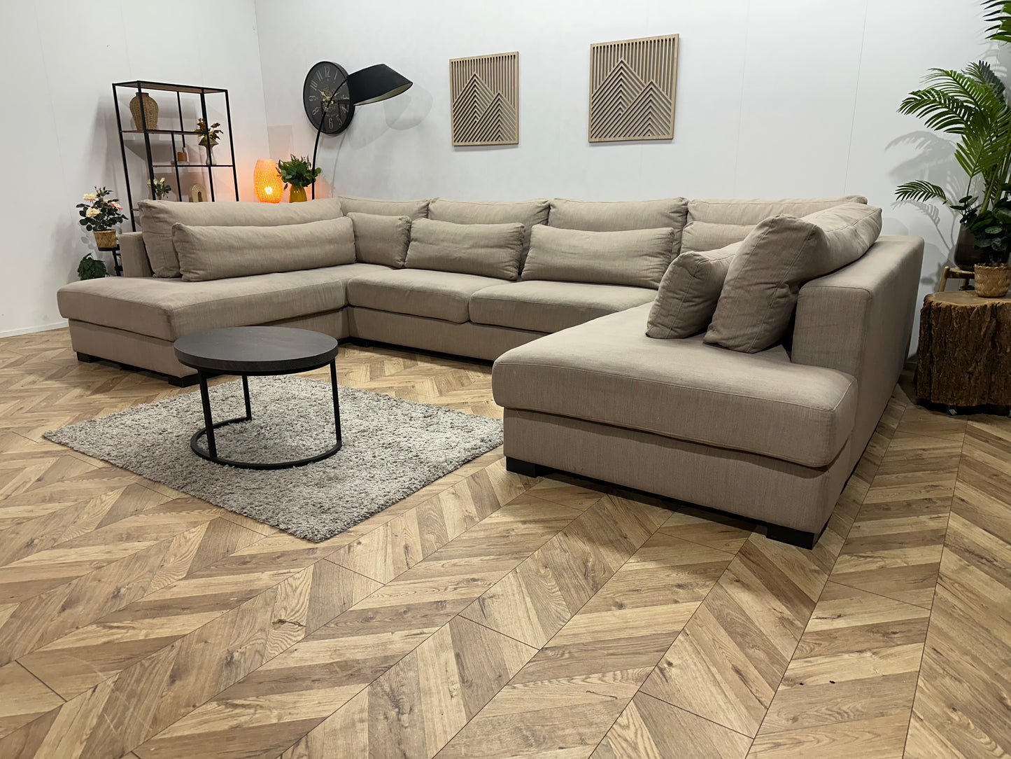 Ruime Beige U Bank ~ Losse Kussens Met Afneembare Hoezen