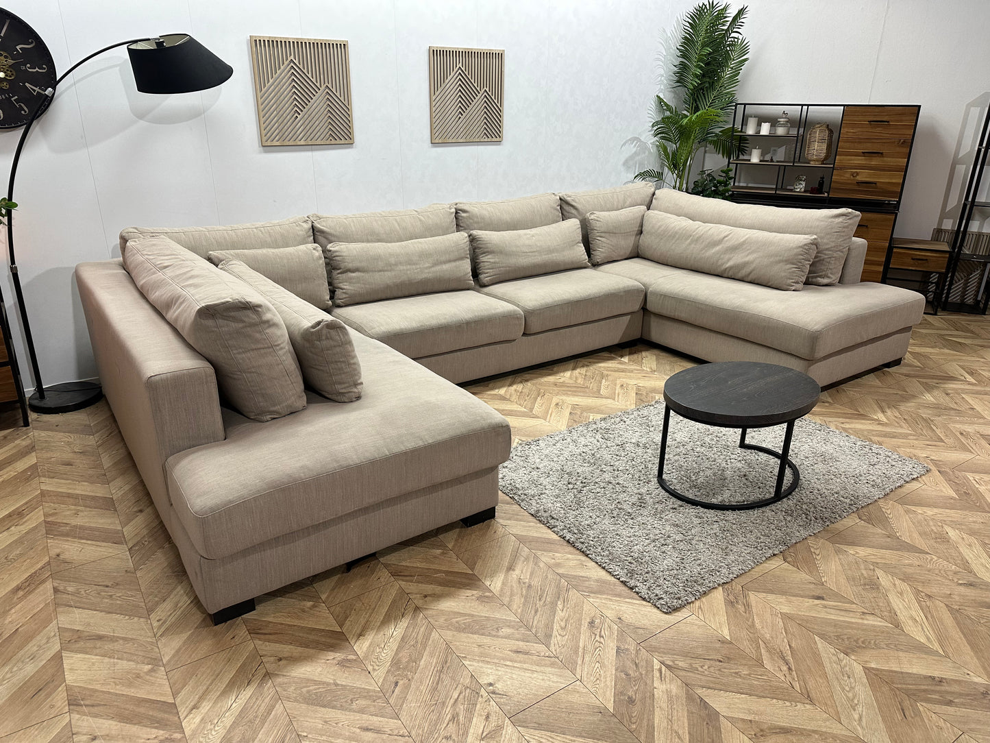 Ruime Beige U Bank ~ Losse Kussens Met Afneembare Hoezen