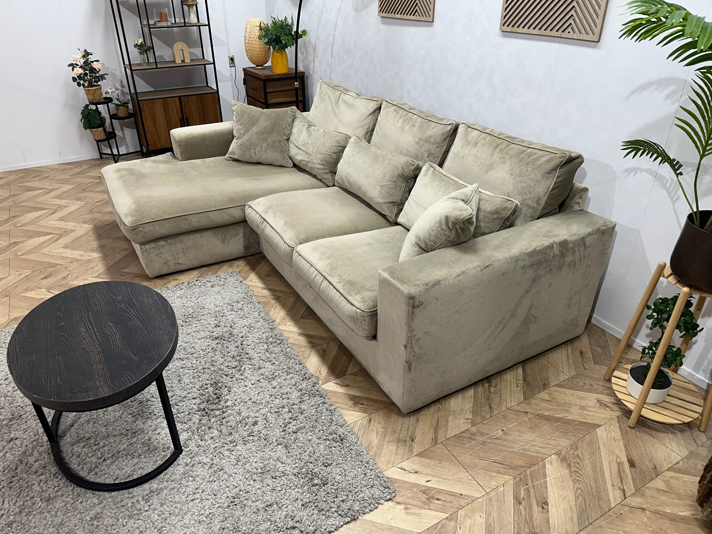 Beige Velvet Hoekbank ~ Losse Kussens Met Afneembare Hoezen