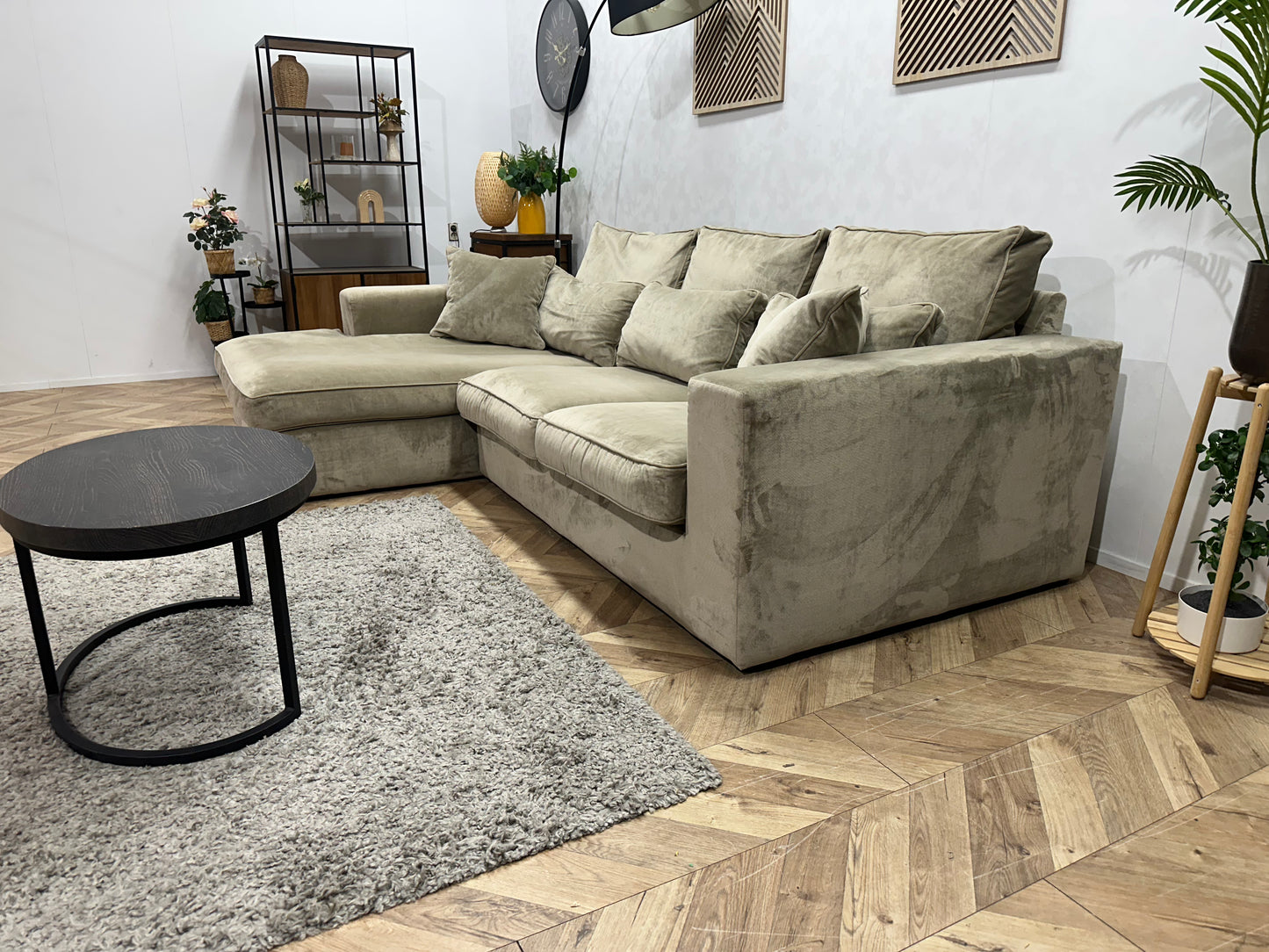 Beige Velvet Hoekbank ~ Losse Kussens Met Afneembare Hoezen