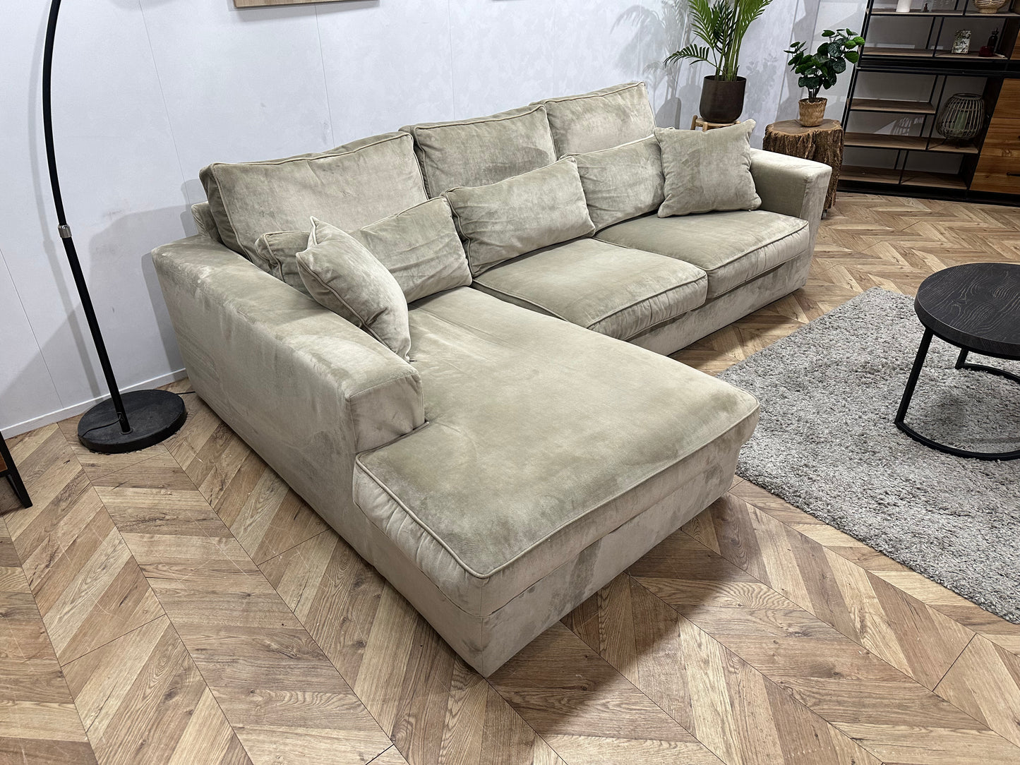 Beige Velvet Hoekbank ~ Losse Kussens Met Afneembare Hoezen