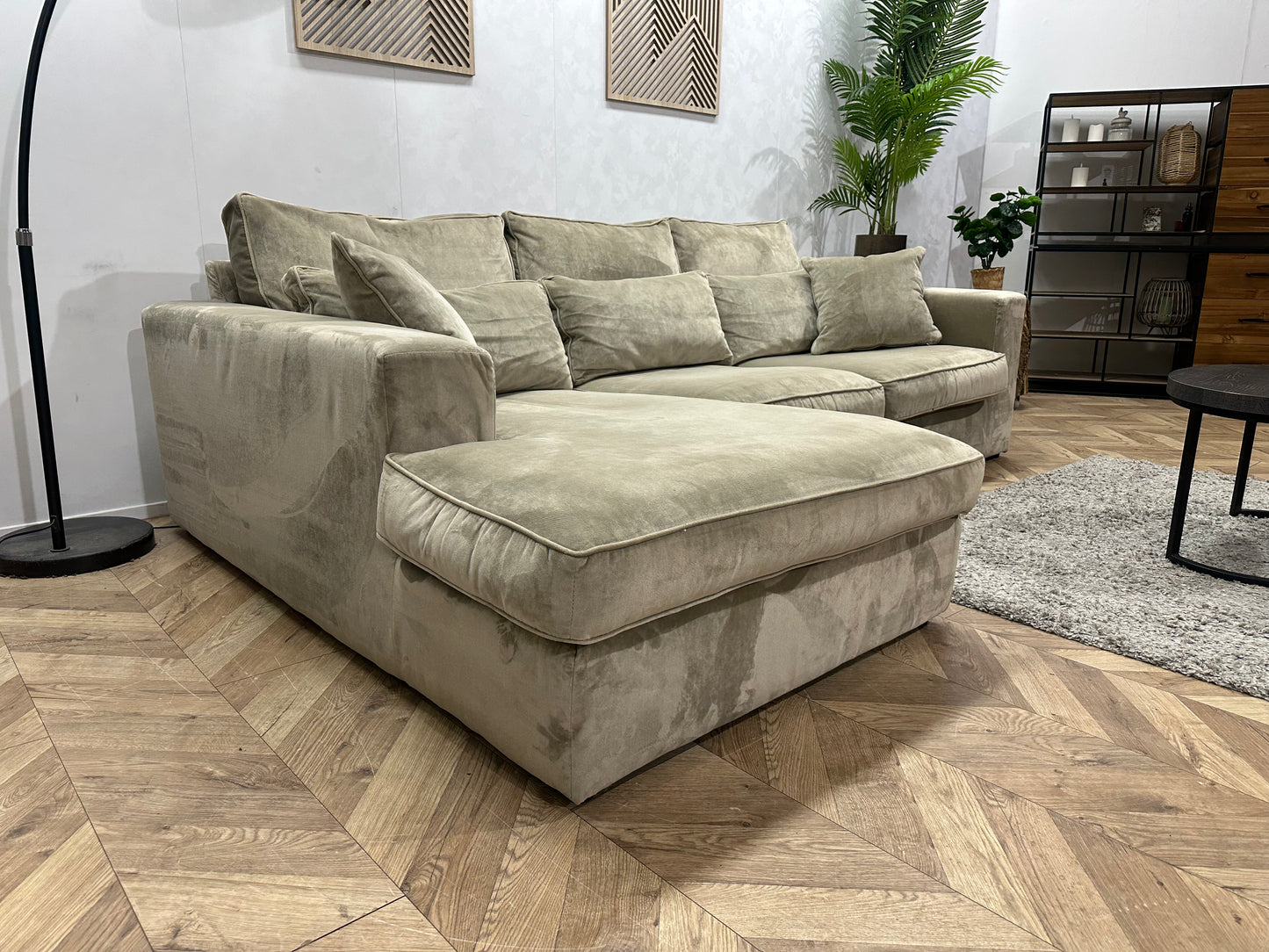 Beige Velvet Hoekbank ~ Losse Kussens Met Afneembare Hoezen