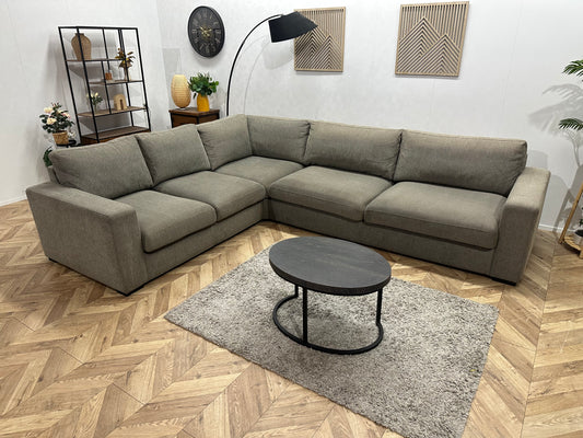 UrbanSofa Ruime Grijze Hoekbank ~ Losse Kussens Met Afneembare Hoezen