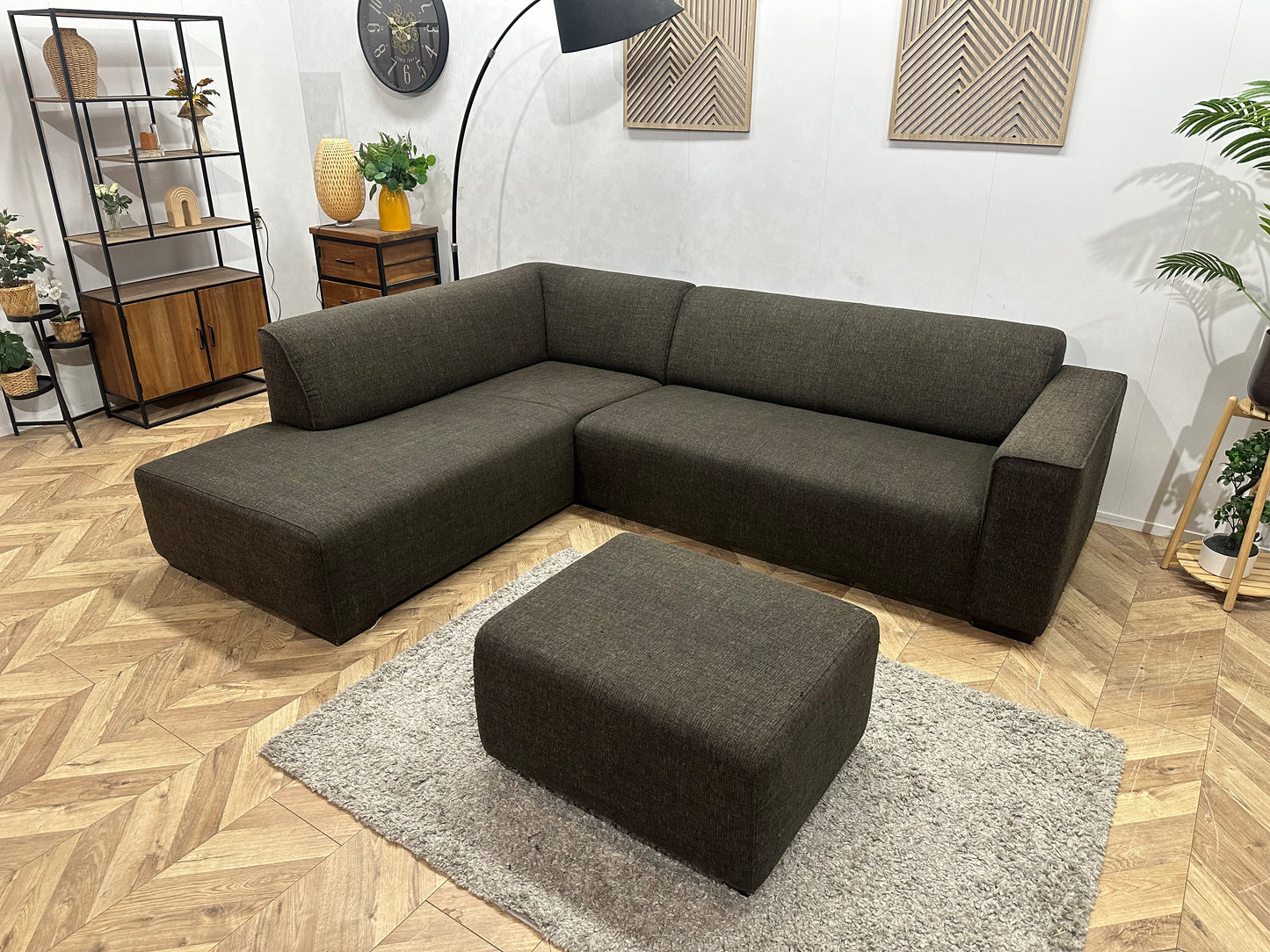 Bruine Hoekbank Inc. Hocker ~ Vaste Kussens