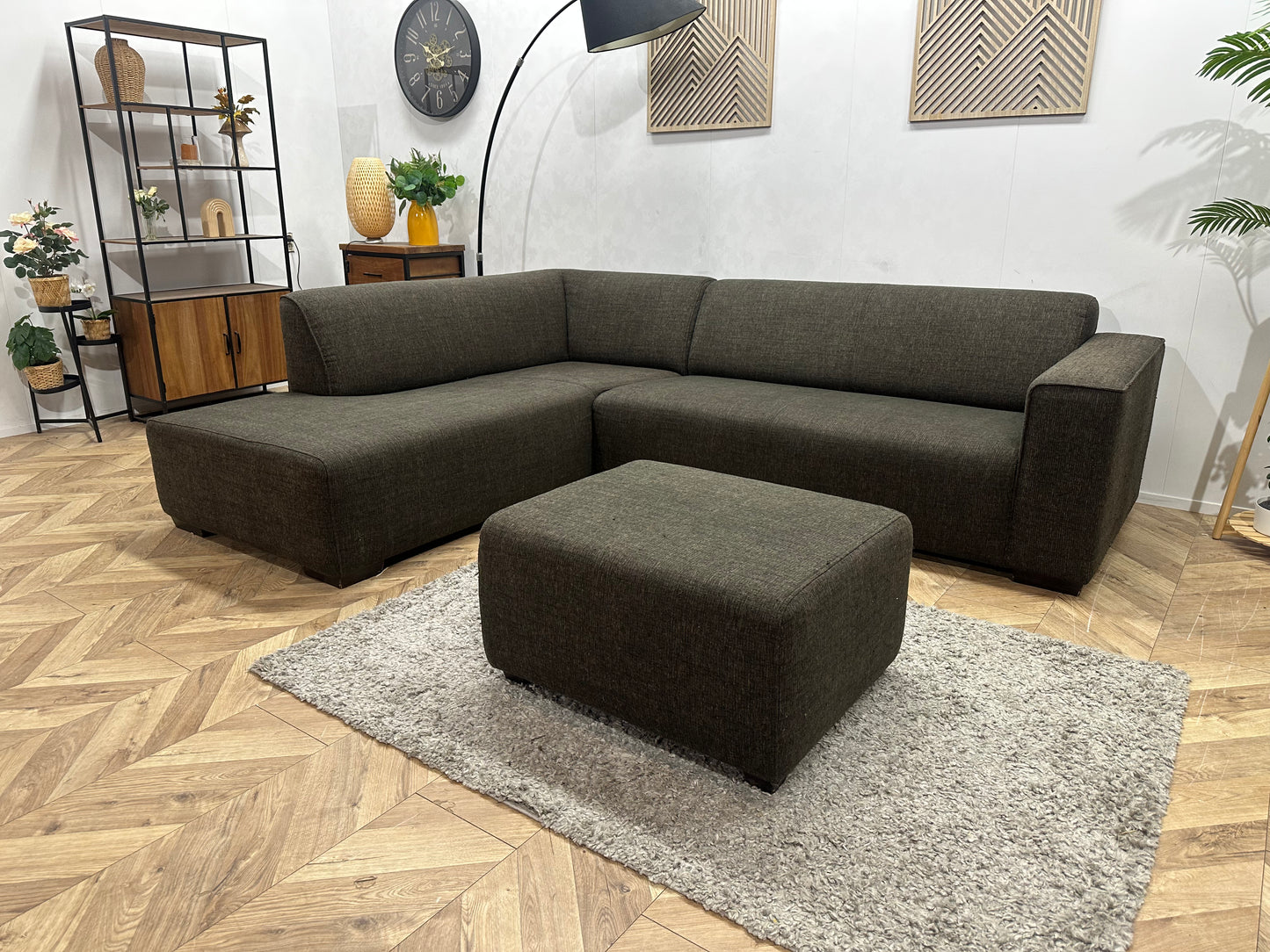 Bruine Hoekbank Inc. Hocker ~ Vaste Kussens