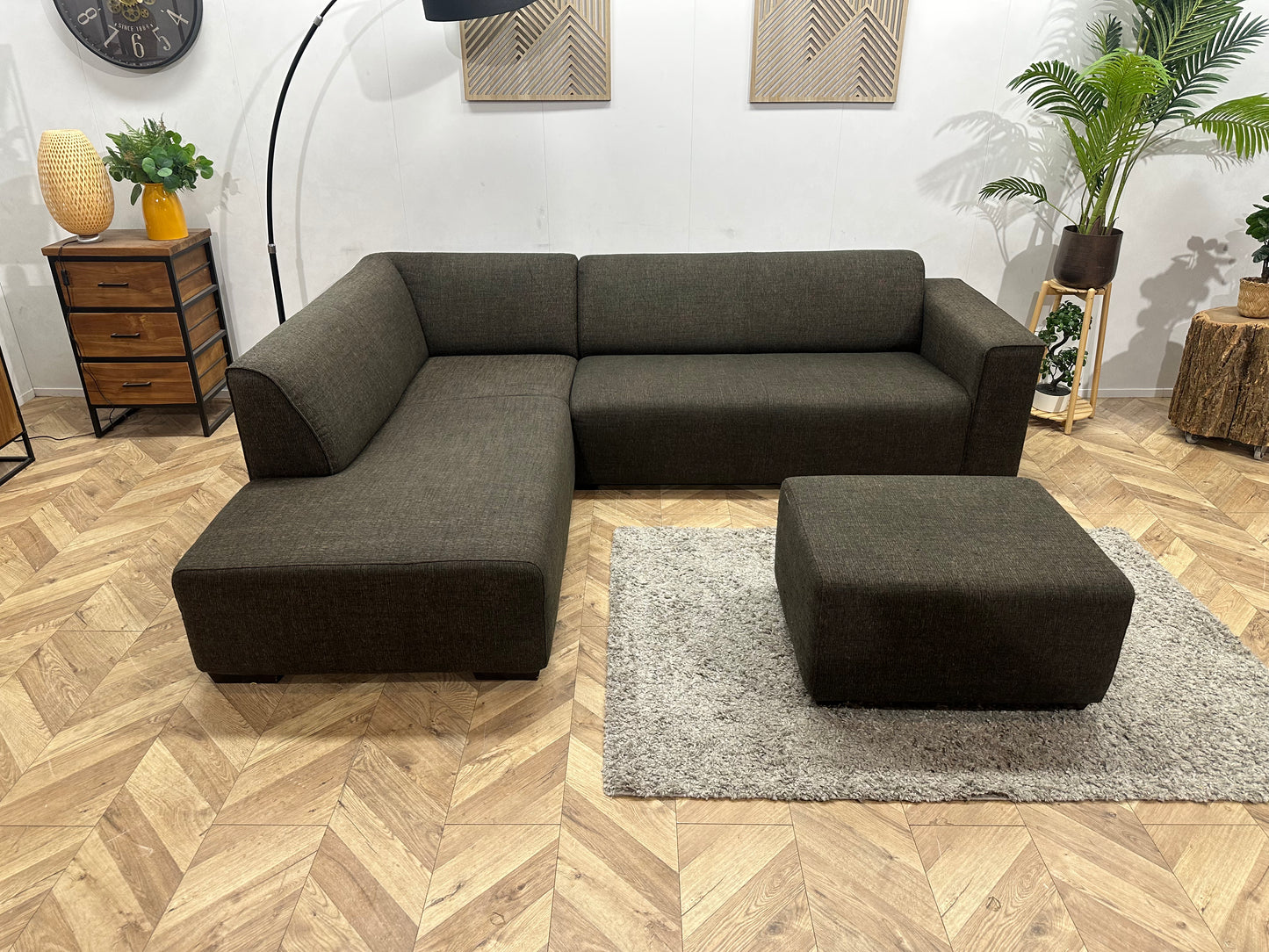 Bruine Hoekbank Inc. Hocker ~ Vaste Kussens