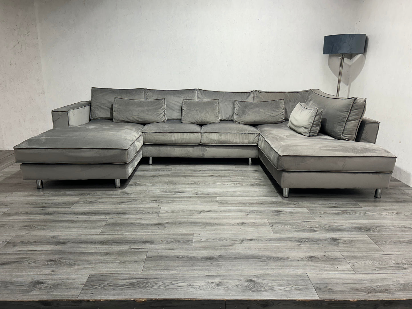 !Showroom model! Licht Grijze Velvet U bank