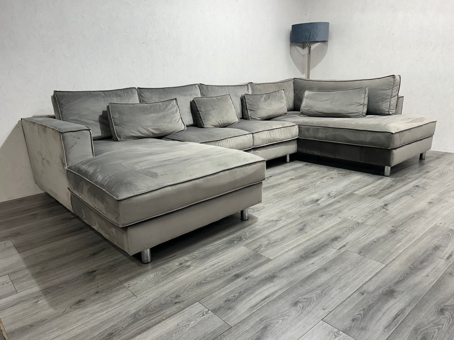 !Showroom model! Licht Grijze Velvet U bank