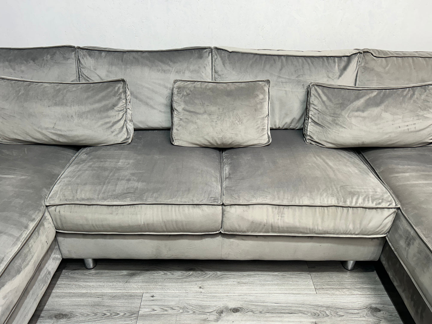 !Showroom model! Licht Grijze Velvet U bank