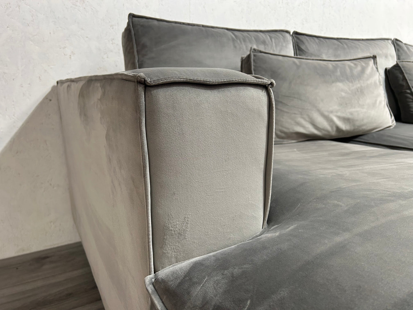!Showroom model! Licht Grijze Velvet U bank