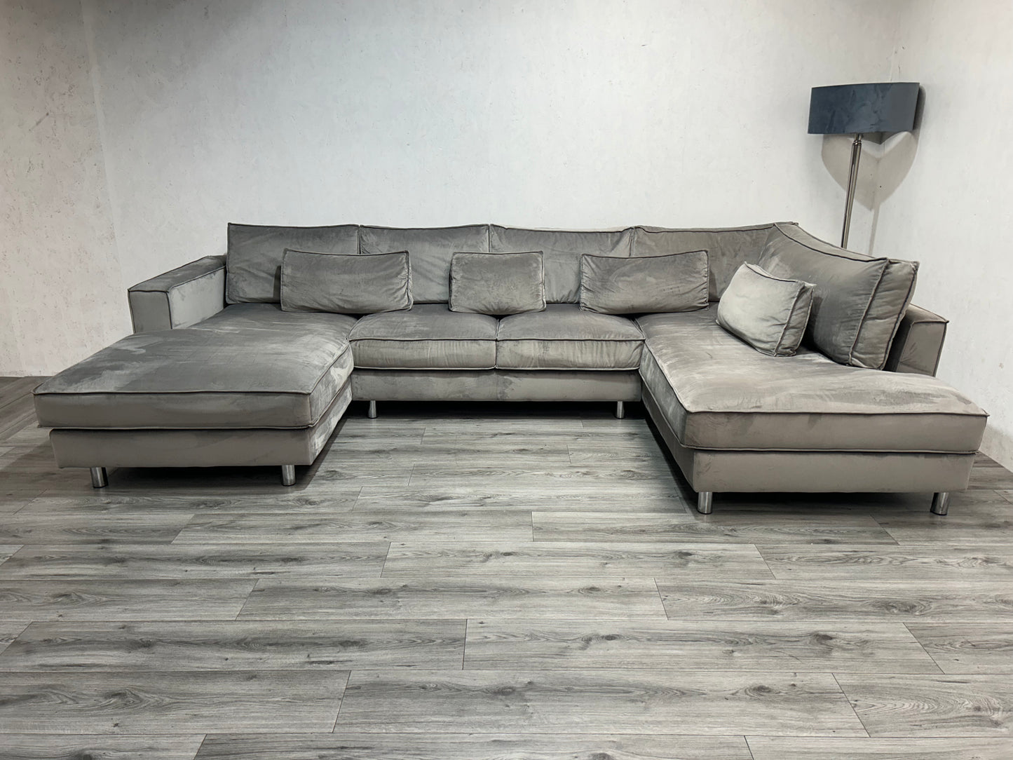 !Showroom model! Licht Grijze Velvet U bank