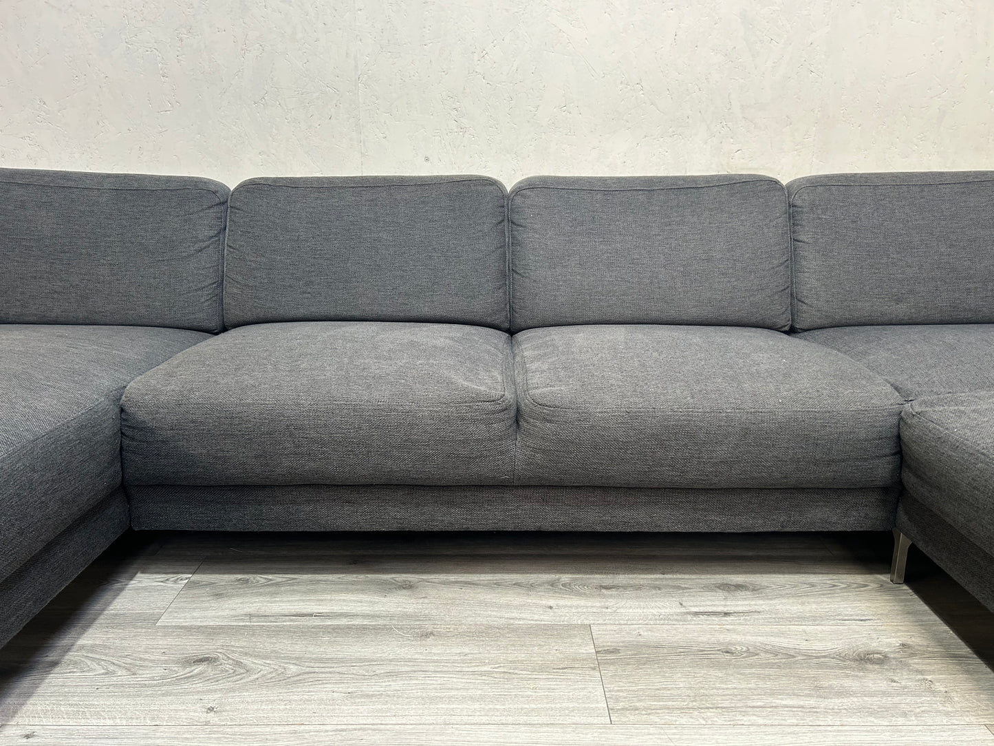 Montél Grijze Design U Bank ~ Losse Rugkussens Met Afneembare Hoezen