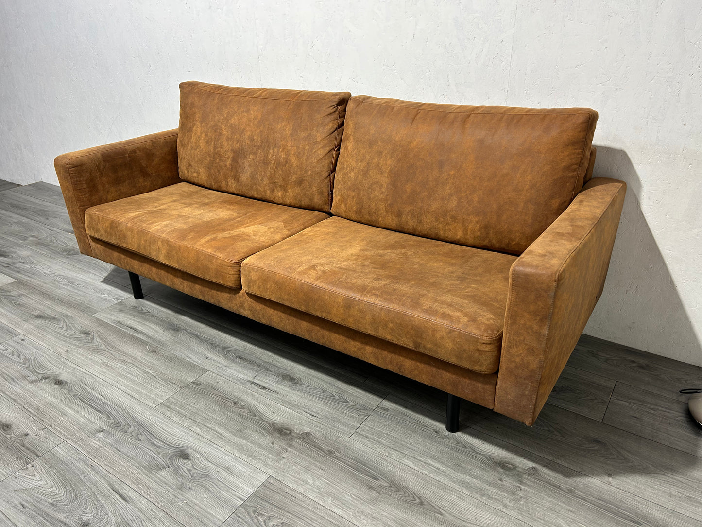 Cognac Bruine Suéde Leren 2-Zits Bank ~ Nieuwstaat