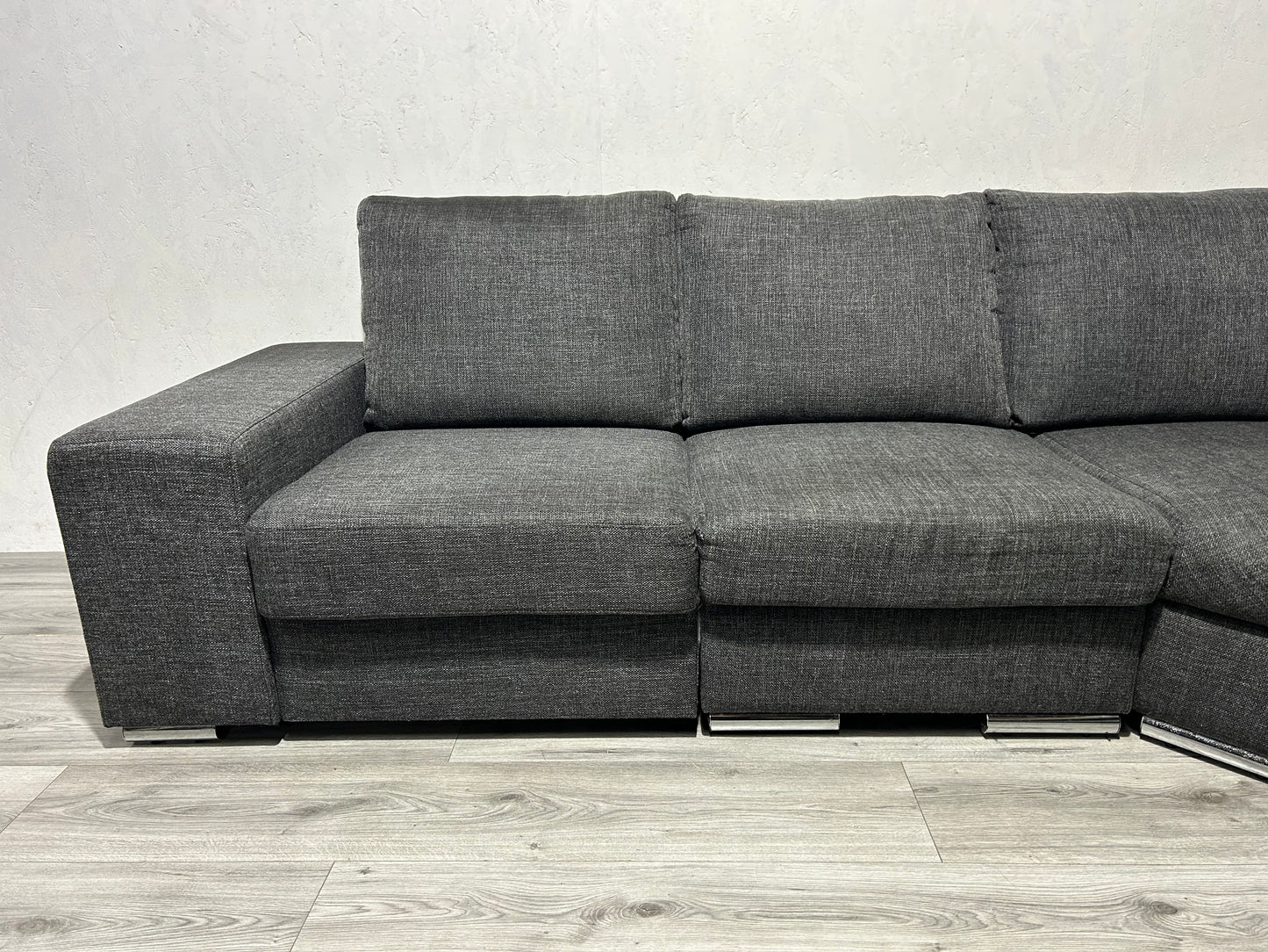 Ruime Grijze U Bank ~ Losse Rugkussens met Afneembare Hoezen