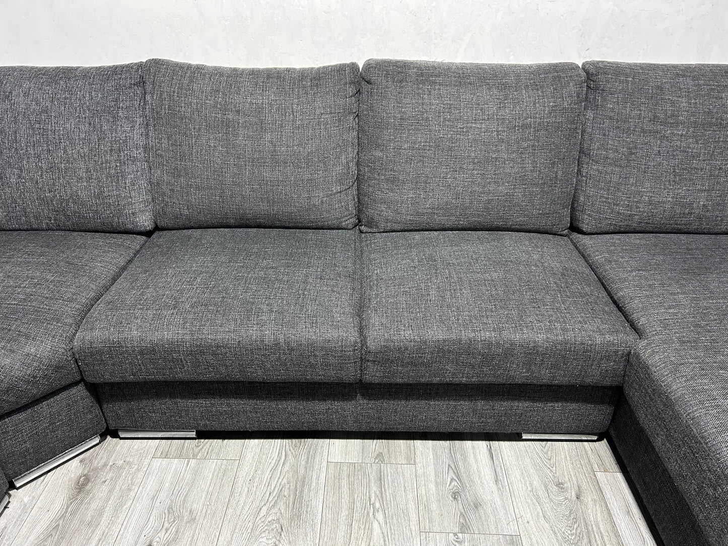 Ruime Grijze U Bank ~ Losse Rugkussens met Afneembare Hoezen