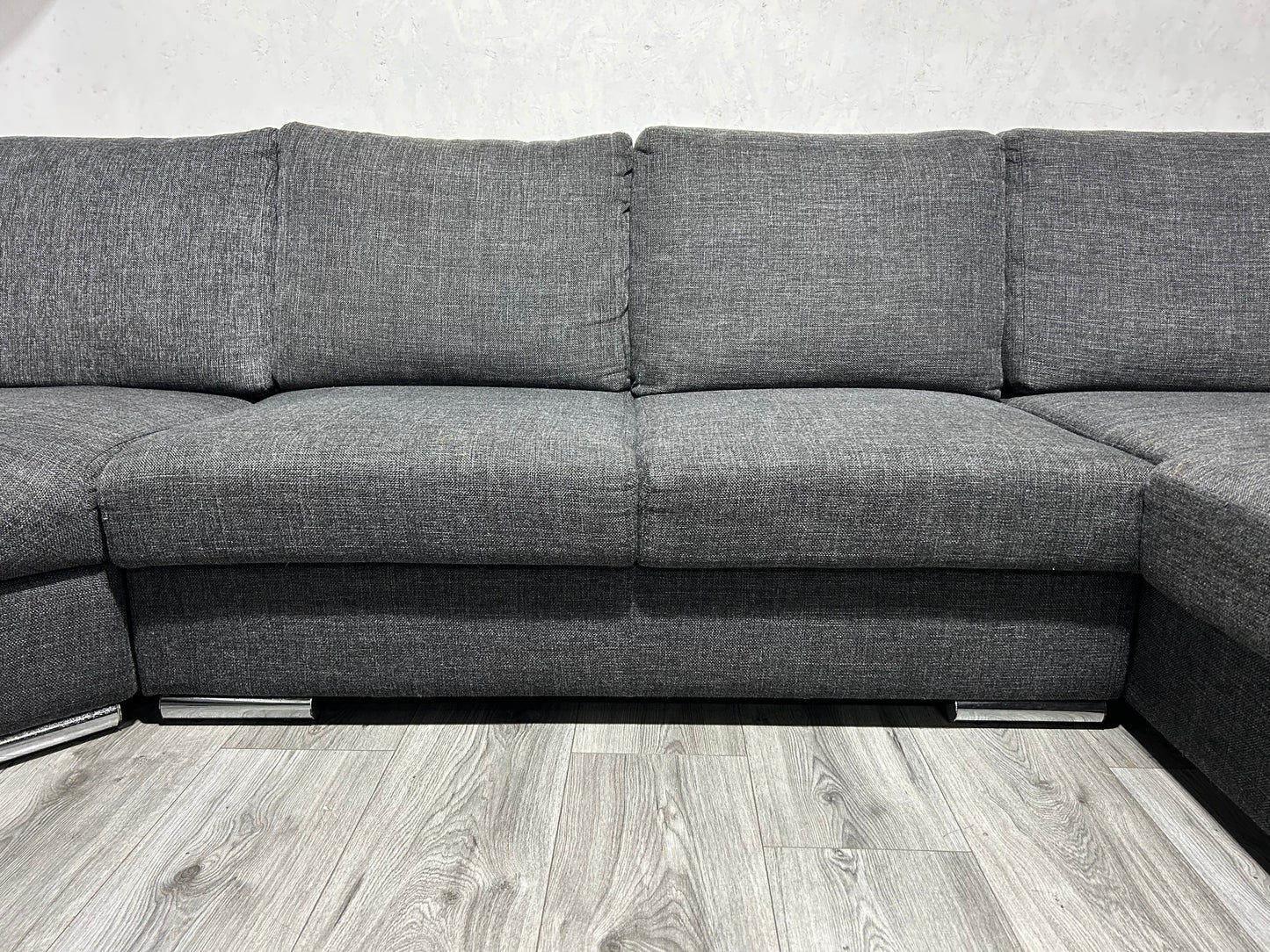 Ruime Grijze U Bank ~ Losse Rugkussens met Afneembare Hoezen