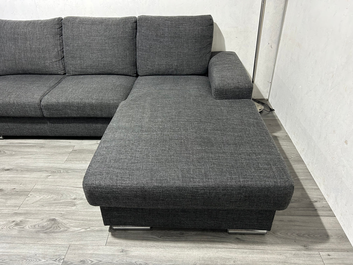 Ruime Grijze U Bank ~ Losse Rugkussens met Afneembare Hoezen
