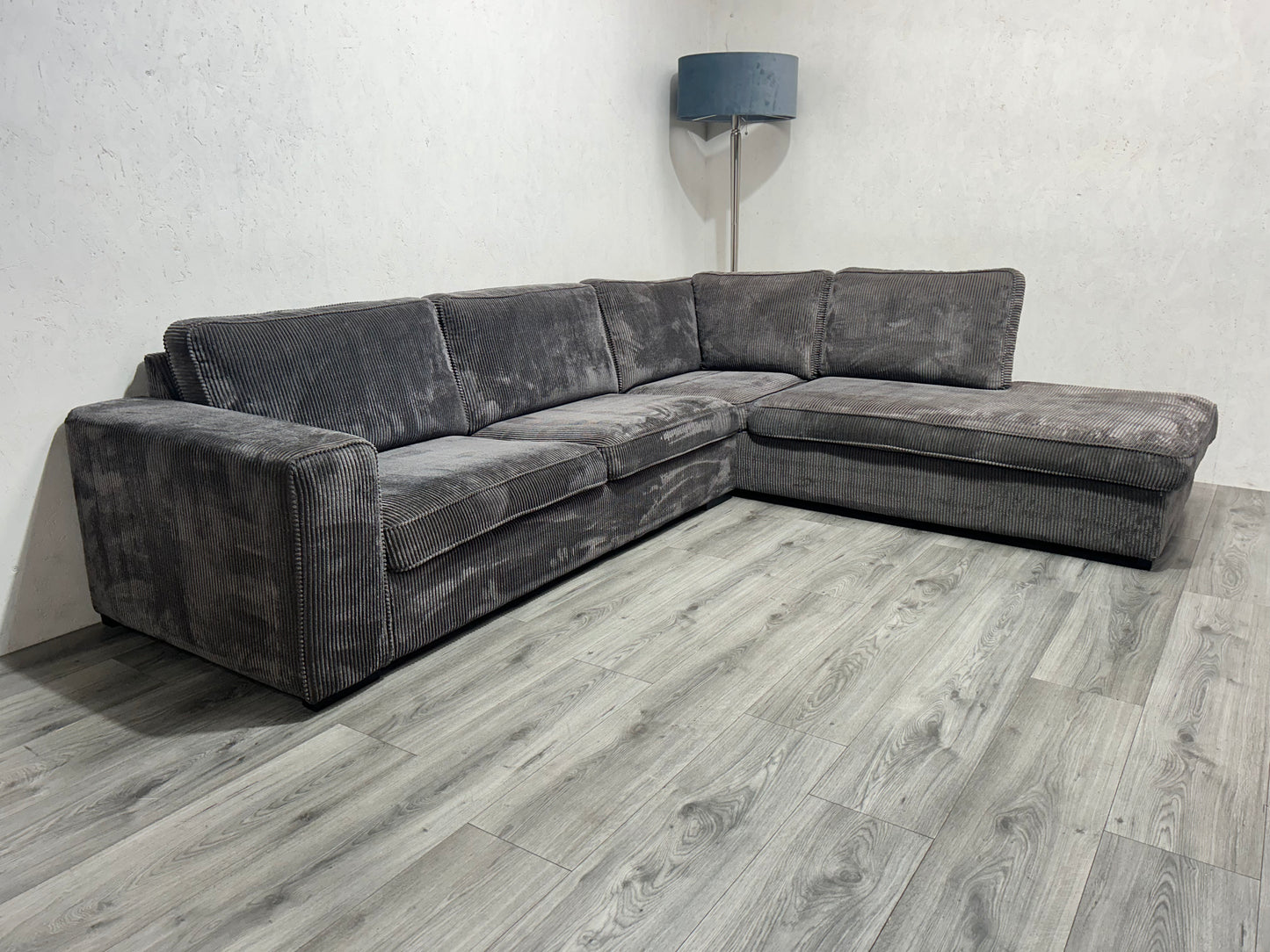 Antraciet Ribstof Hoekbank ~ Nieuwstaat