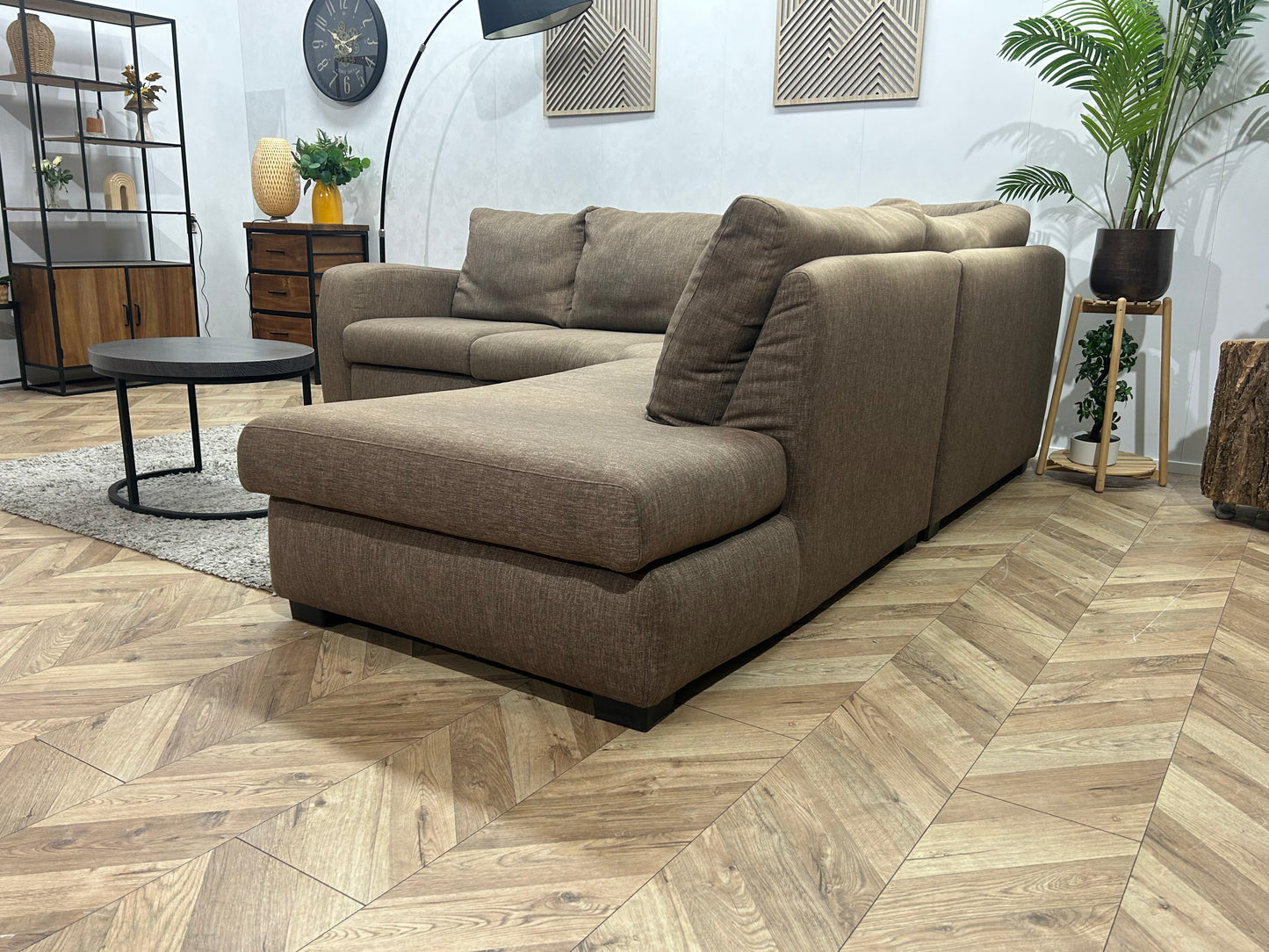 Licht Bruine Hoekbank ~ Losse Rugkussens Met Afneembare Hoezen