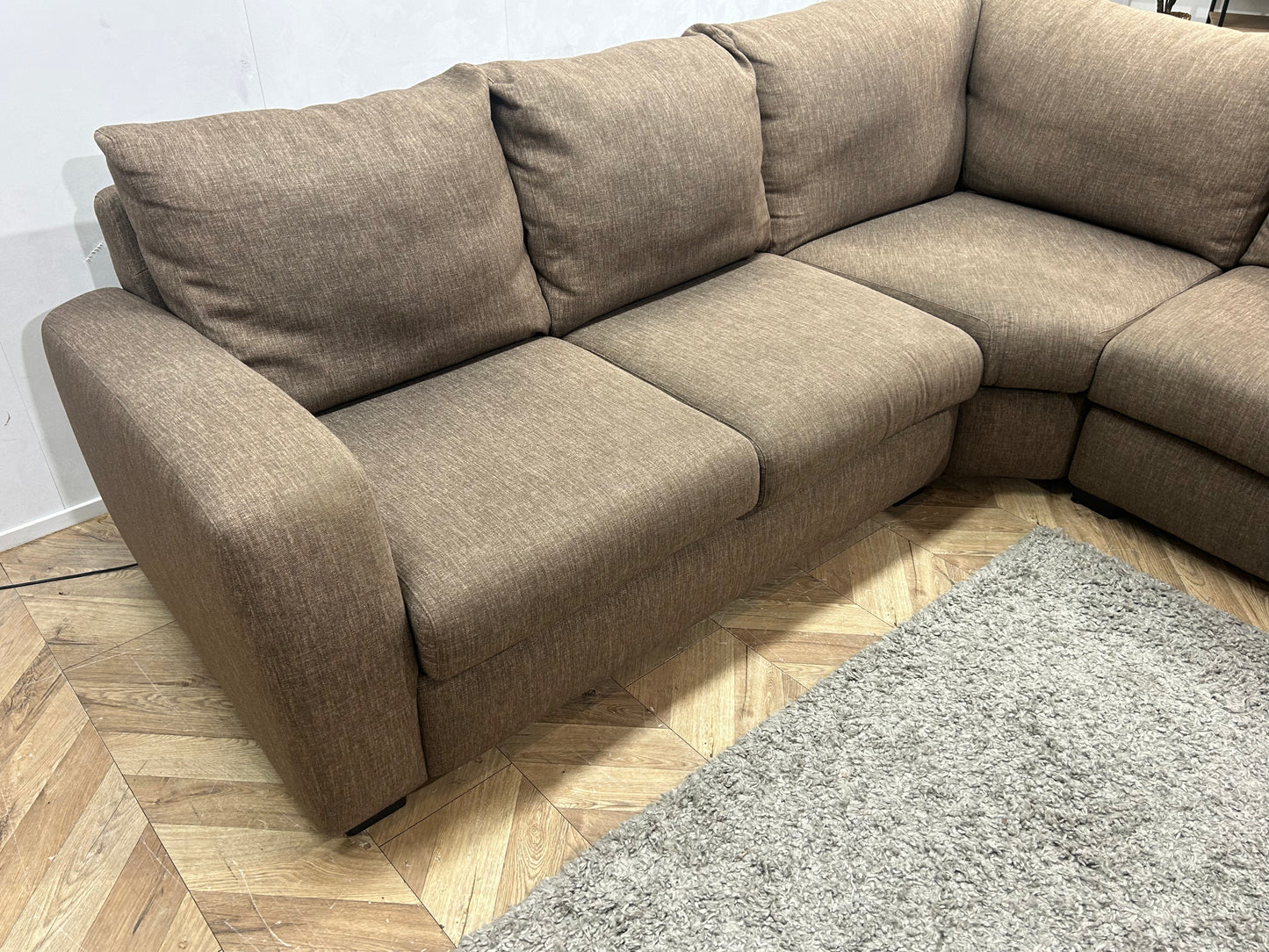 Licht Bruine Hoekbank ~ Losse Rugkussens Met Afneembare Hoezen