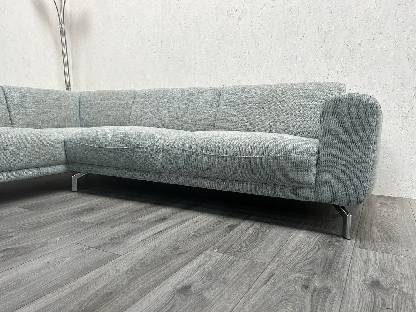 Licht Grijze Hoekbank ~ Vaste Kussens - Banken Bazaar