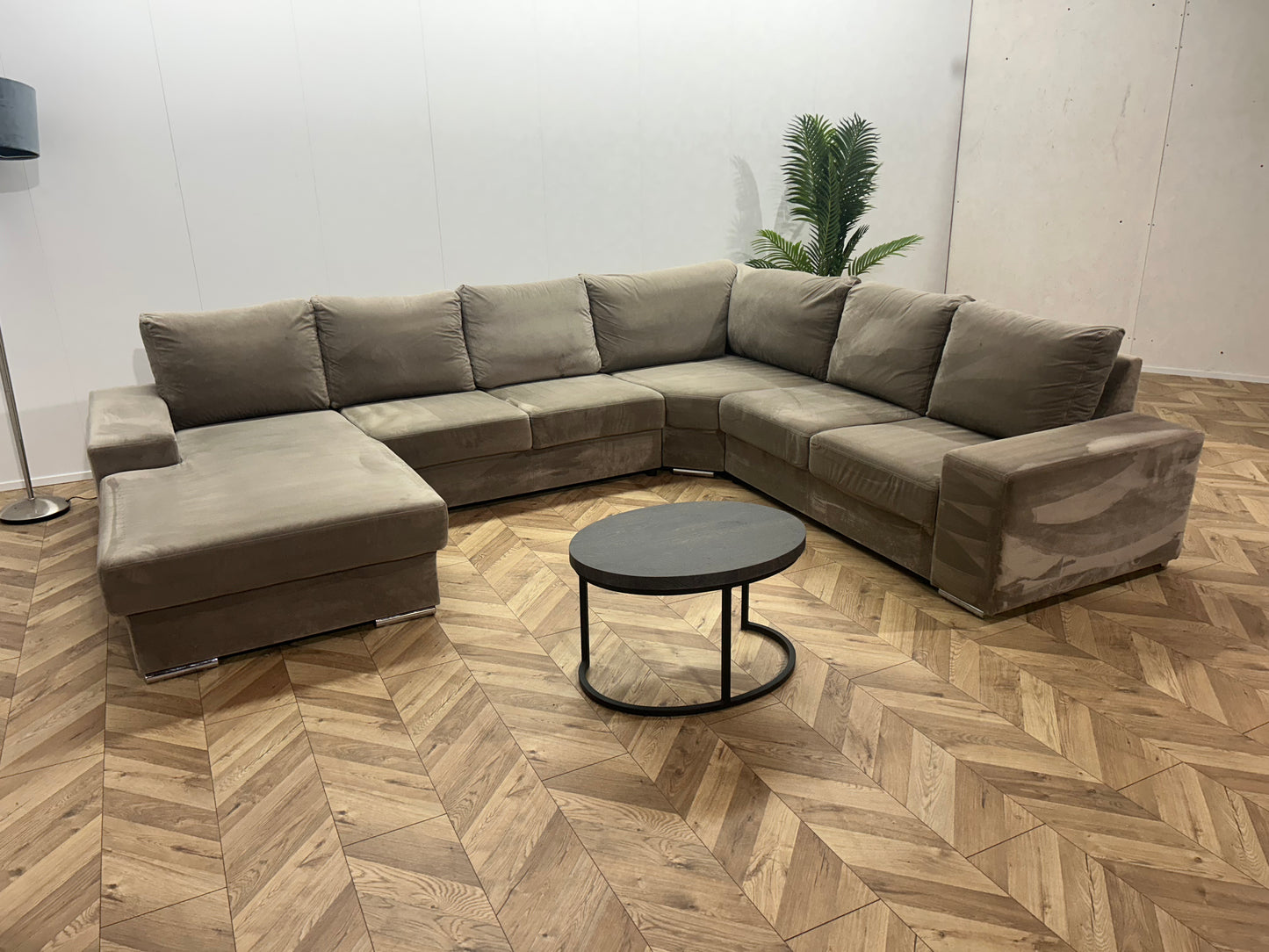 Beige Velvet U Bank ~ Losse Rugkussens Met Afneembare Hoezen