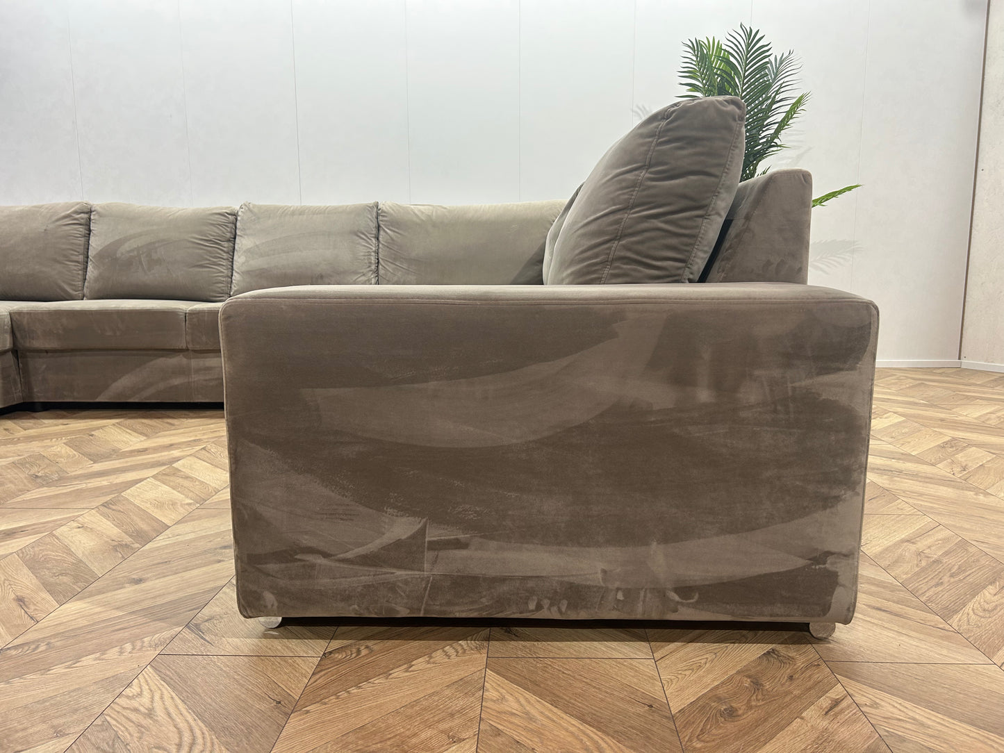 Beige Velvet U Bank ~ Losse Rugkussens Met Afneembare Hoezen