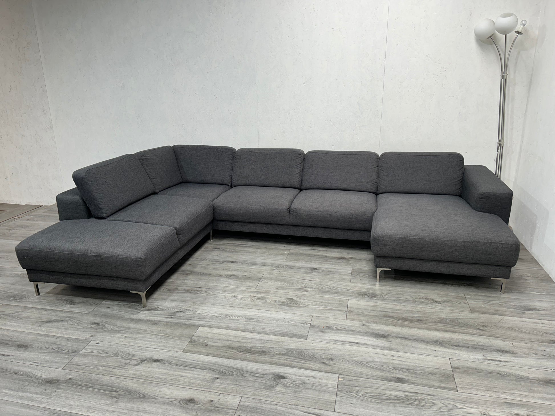 Antraciet U Bank ~ Losse Rugkussens - Banken Bazaar