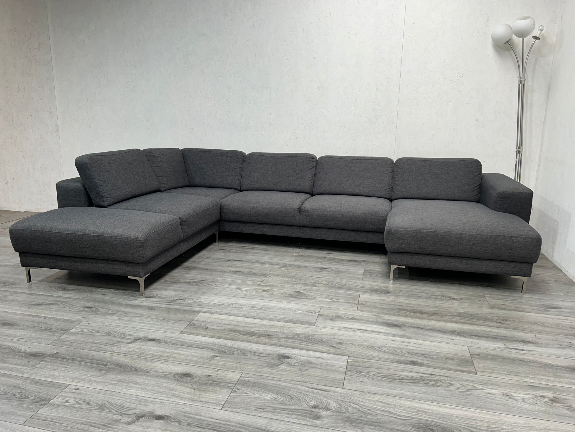 Antraciet U Bank ~ Losse Rugkussens - Banken Bazaar