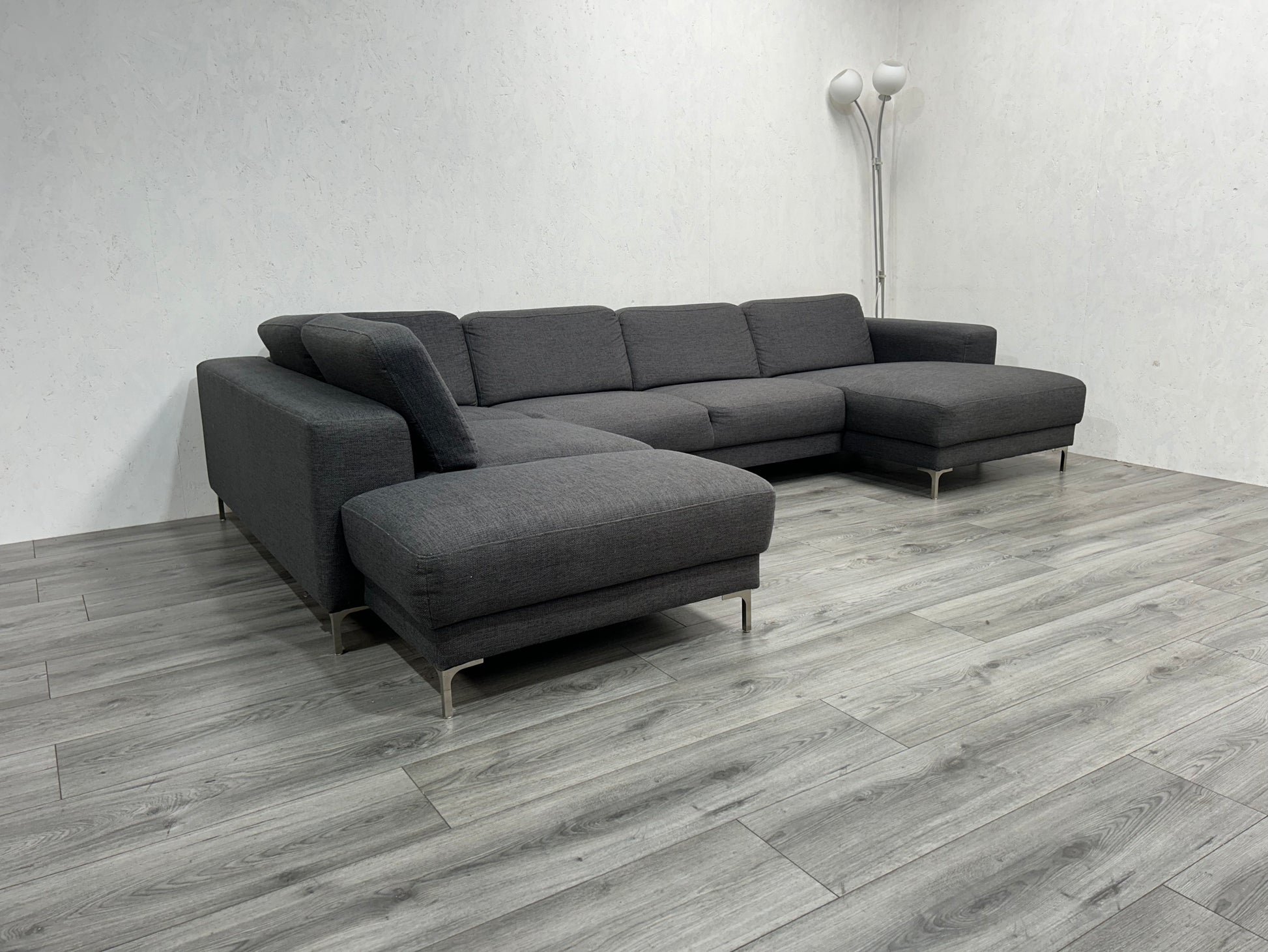 Antraciet U Bank ~ Losse Rugkussens - Banken Bazaar