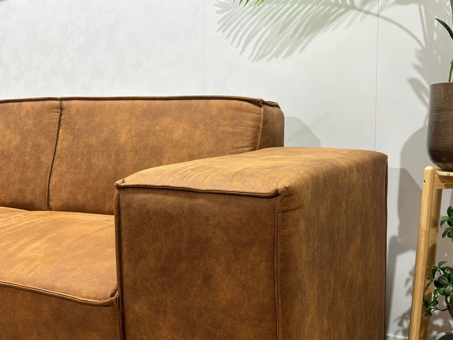 !Showroommodel! Cognac Bruine Suède Stoffen Hoekbank