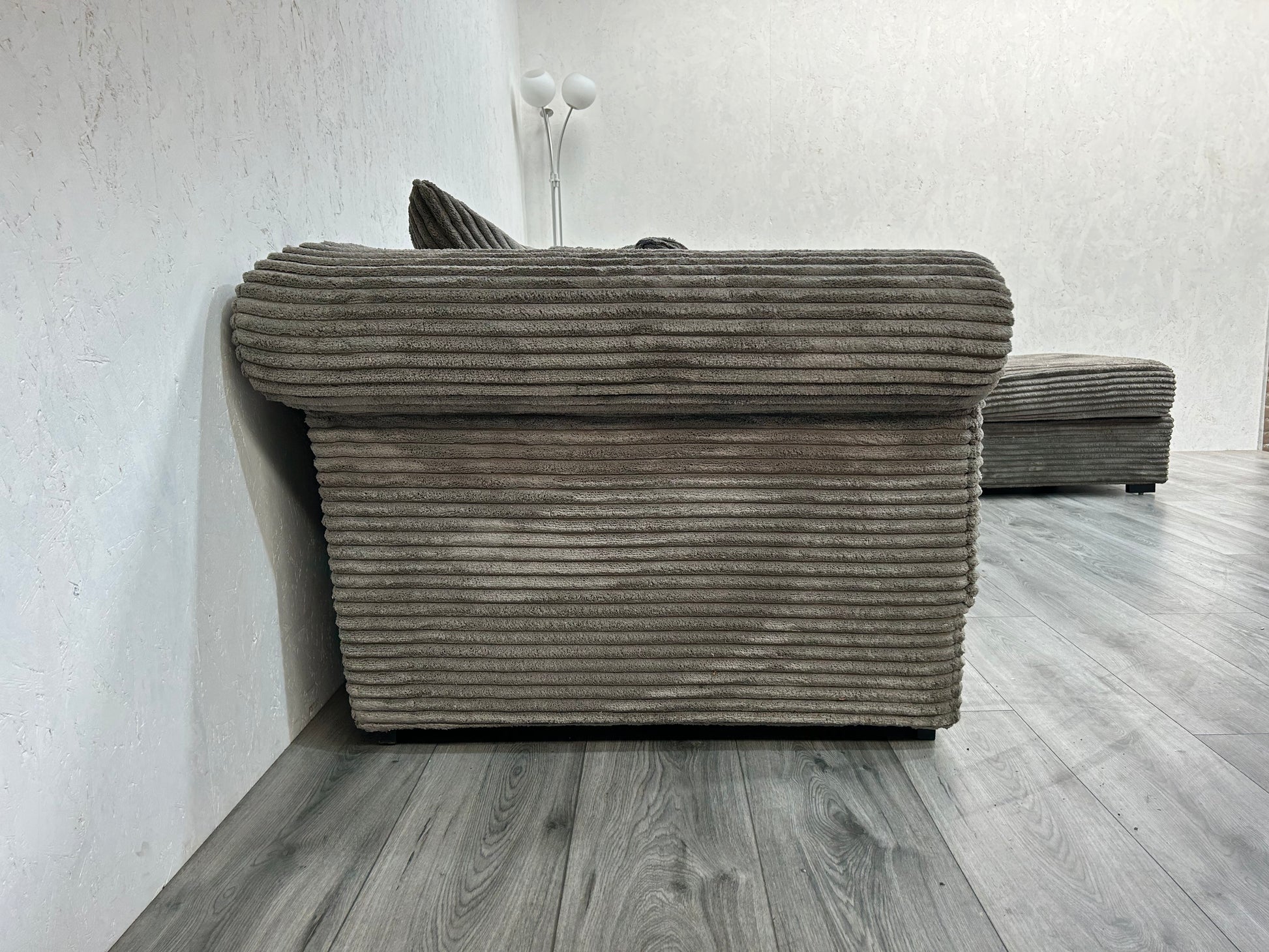 Antraciet Ribstof Hoekbank ~ Losse Kussens Met Afneembare Hoezen - Banken Bazaar