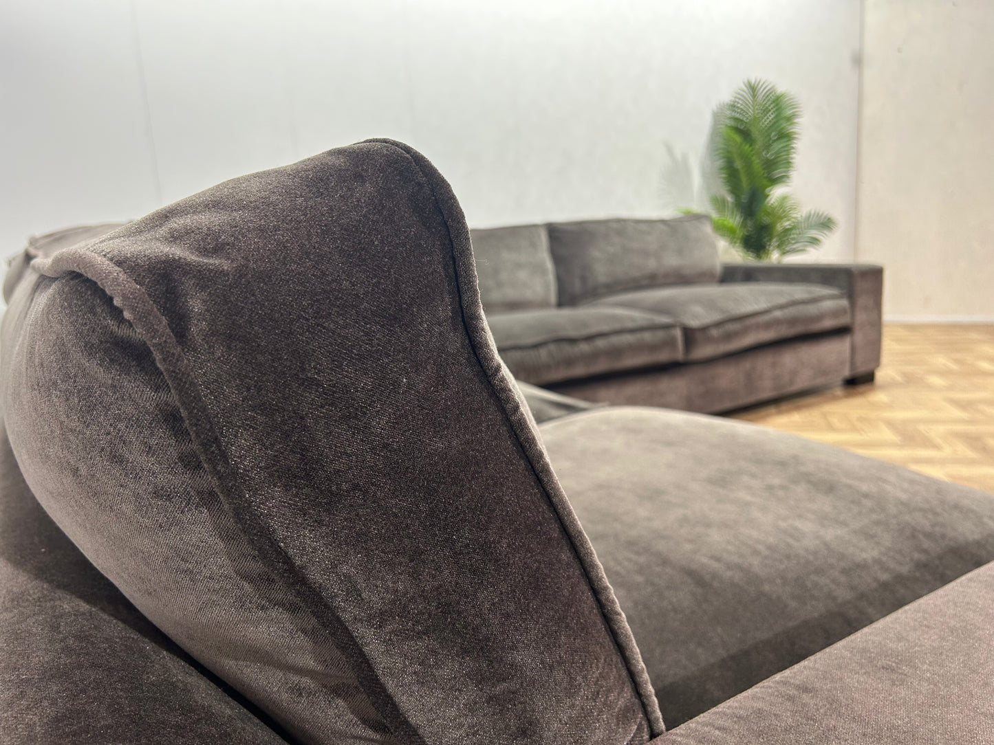 Handmade In Holland Grijze Velvet Hoekbank ~ Nieuwstaat