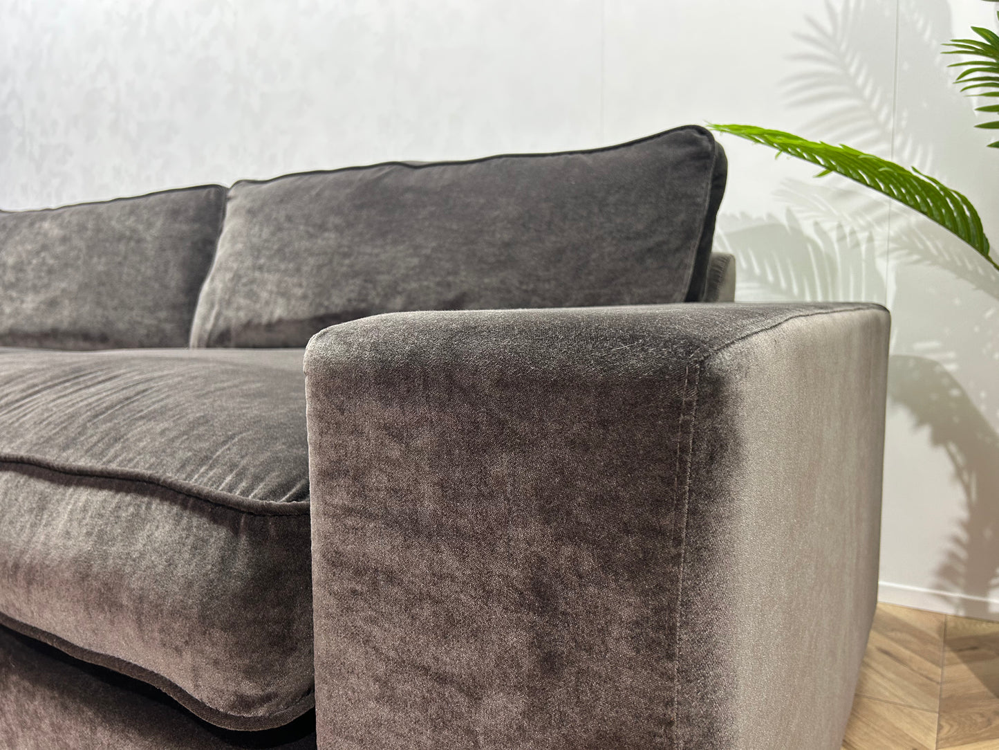 Handmade In Holland Grijze Velvet Hoekbank ~ Nieuwstaat