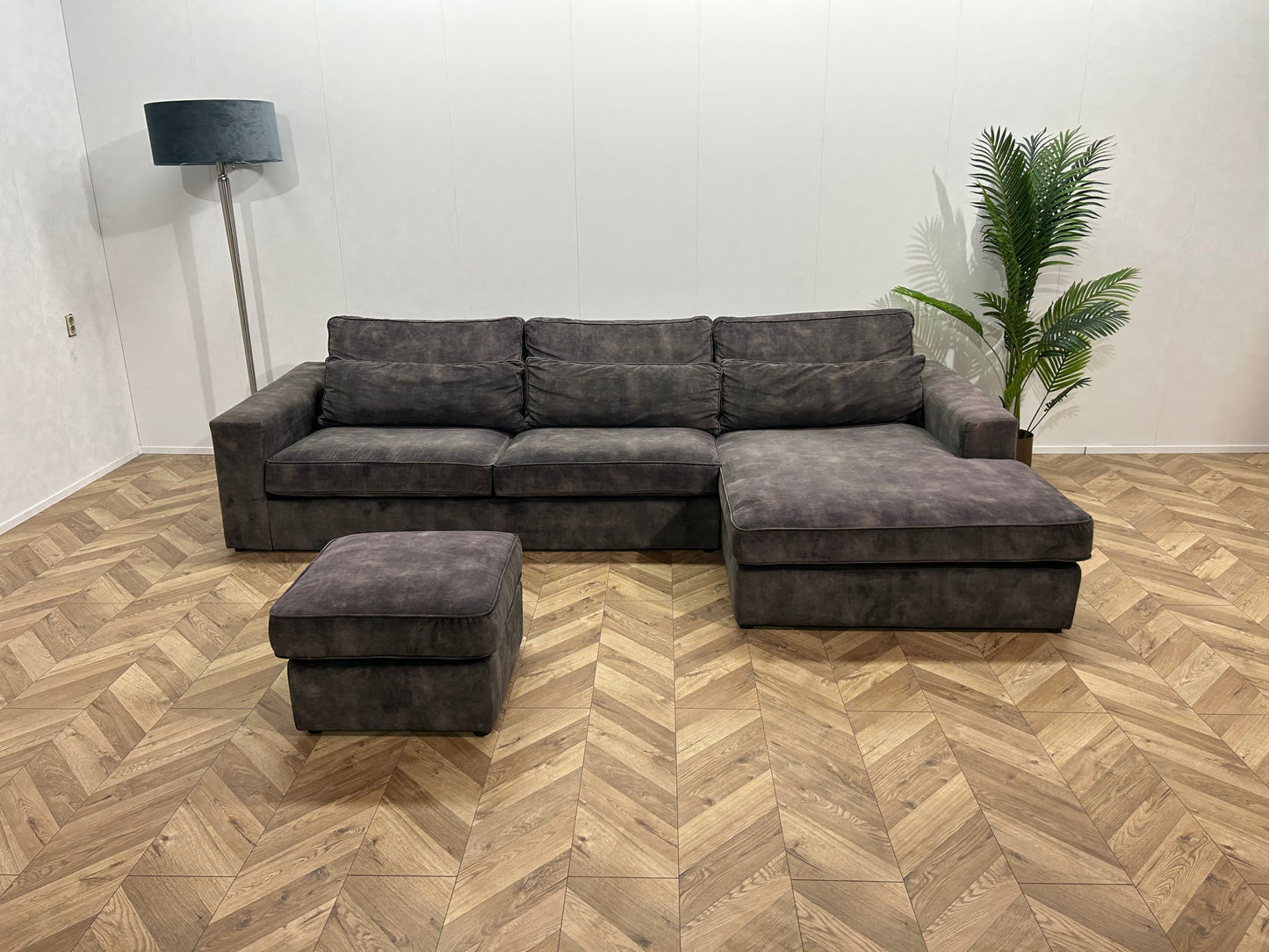 Antraciet Velvet Hoekbank Inc. Hocker ~ Losse Kussens Met Afneembare Hoezen