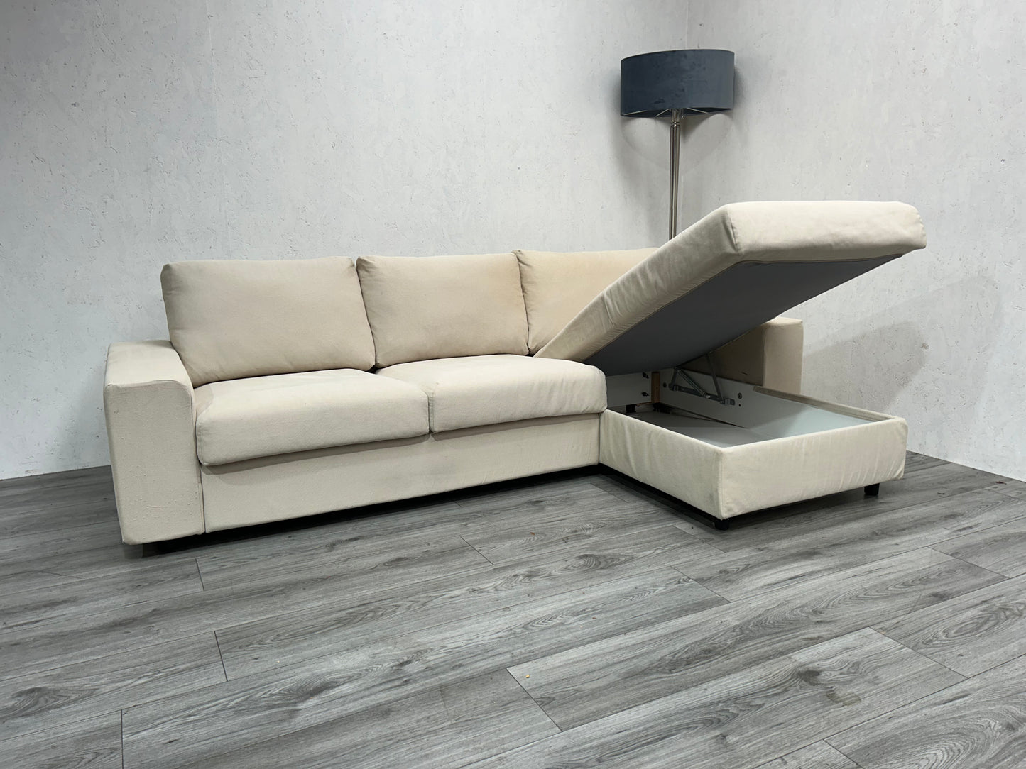 Beige Hoekbank Met Opbergvak ~ Losse Rugkussens - Banken Bazaar