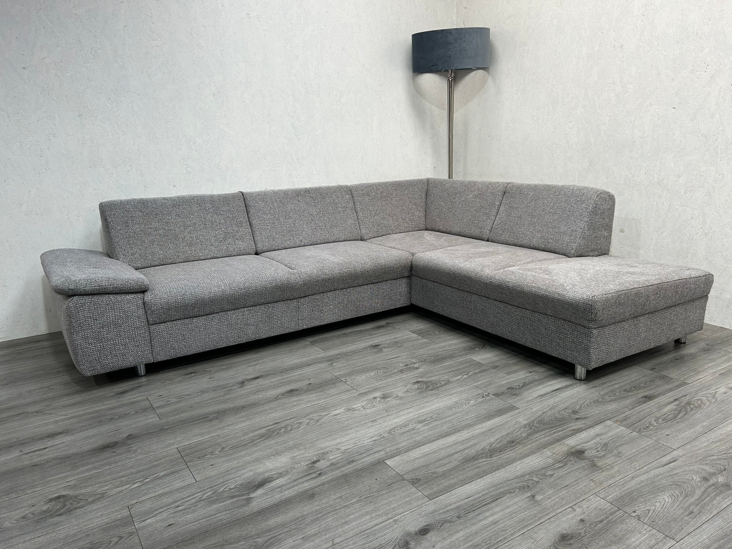 Licht Grijze Hoekbank ~ Nieuwstaat - Banken Bazaar