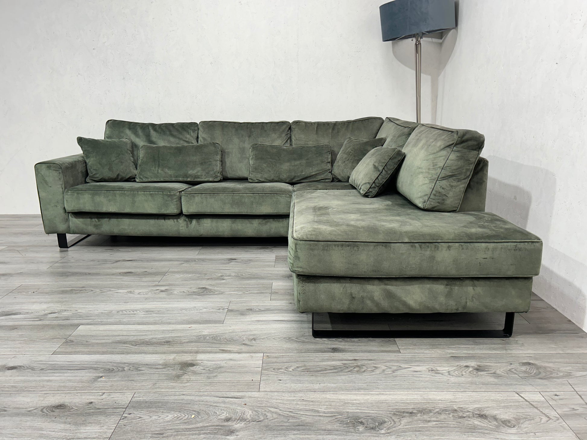 Velvet Groene Hoekbank ~ Nieuwstaat - Banken Bazaar