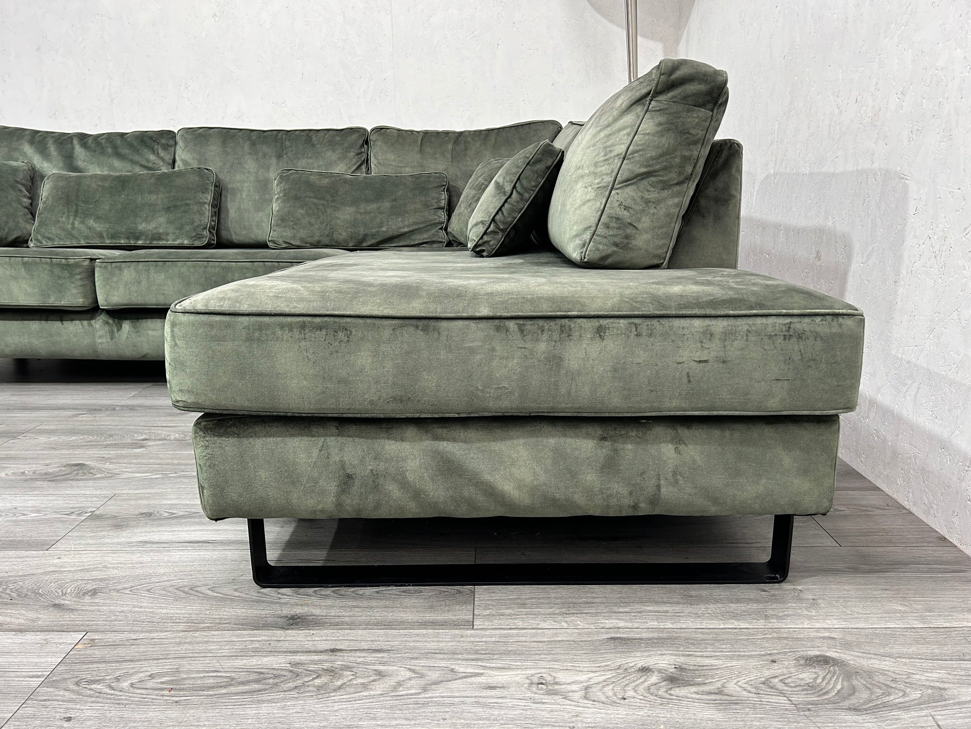 Velvet Groene Hoekbank ~ Nieuwstaat - Banken Bazaar