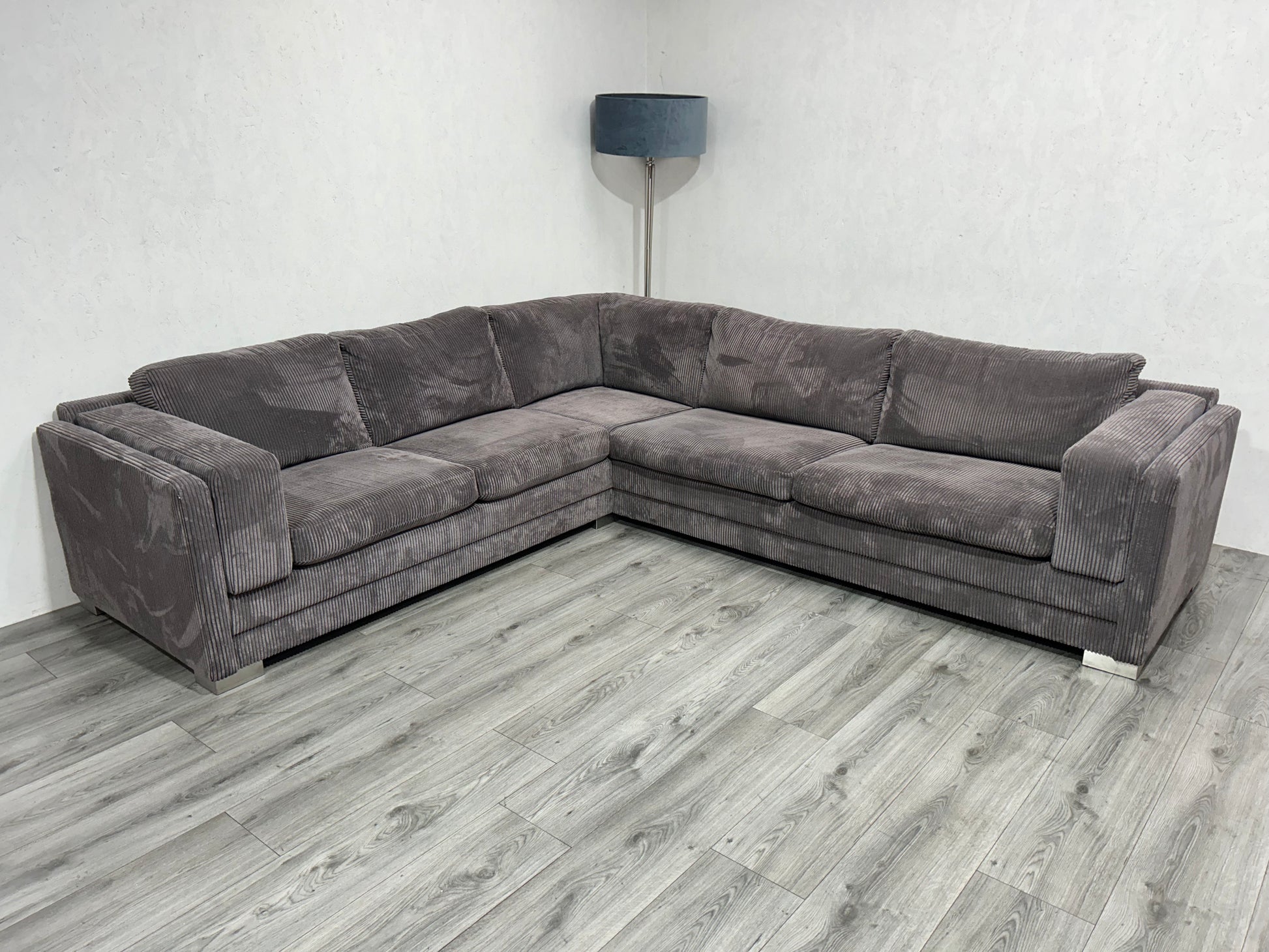 2x Verkocht Antraciet Ribstof Hoekbank ~ Nieuwstaat - Banken Bazaar